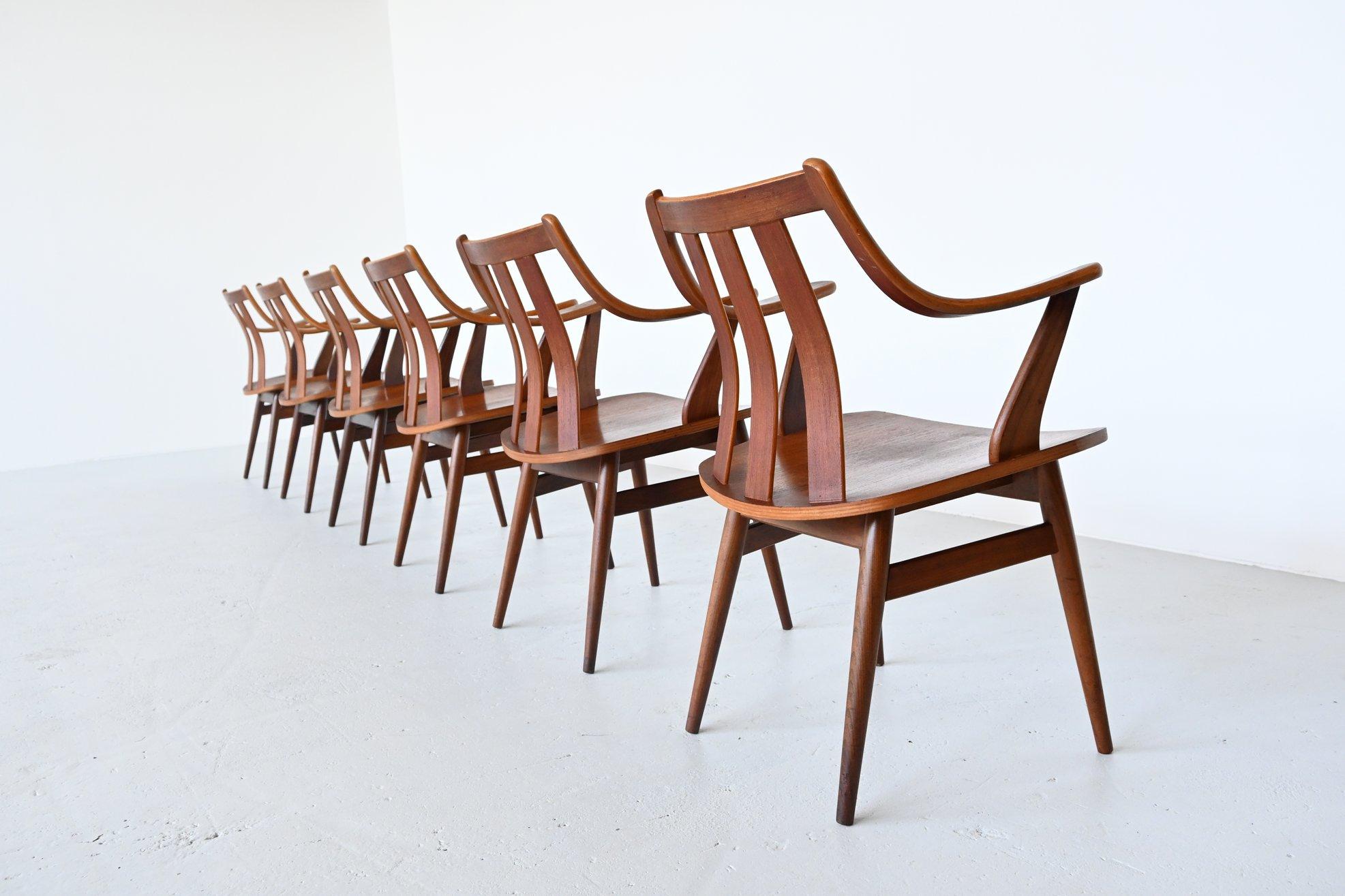 Very nice dining chairs inspired by Scandinavian designer Hans Brattrud. The chairs are made of teak plywood and in very good original condition. Fantastic shaped chairs and comfort seating.

Like all of our upholstered pieces we can make some