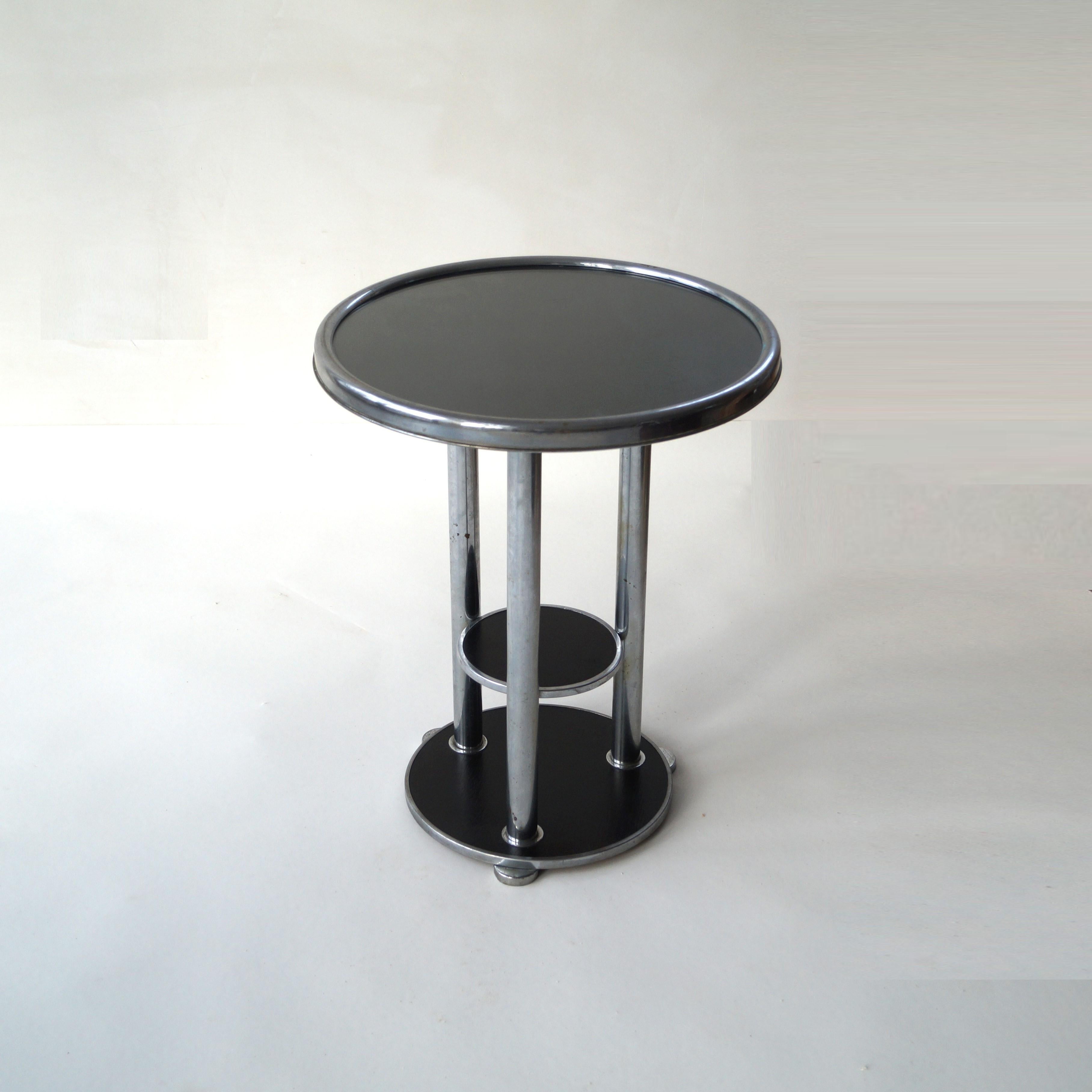 Dutch three tiered Bauhaus side table, 1930s For Sale 1