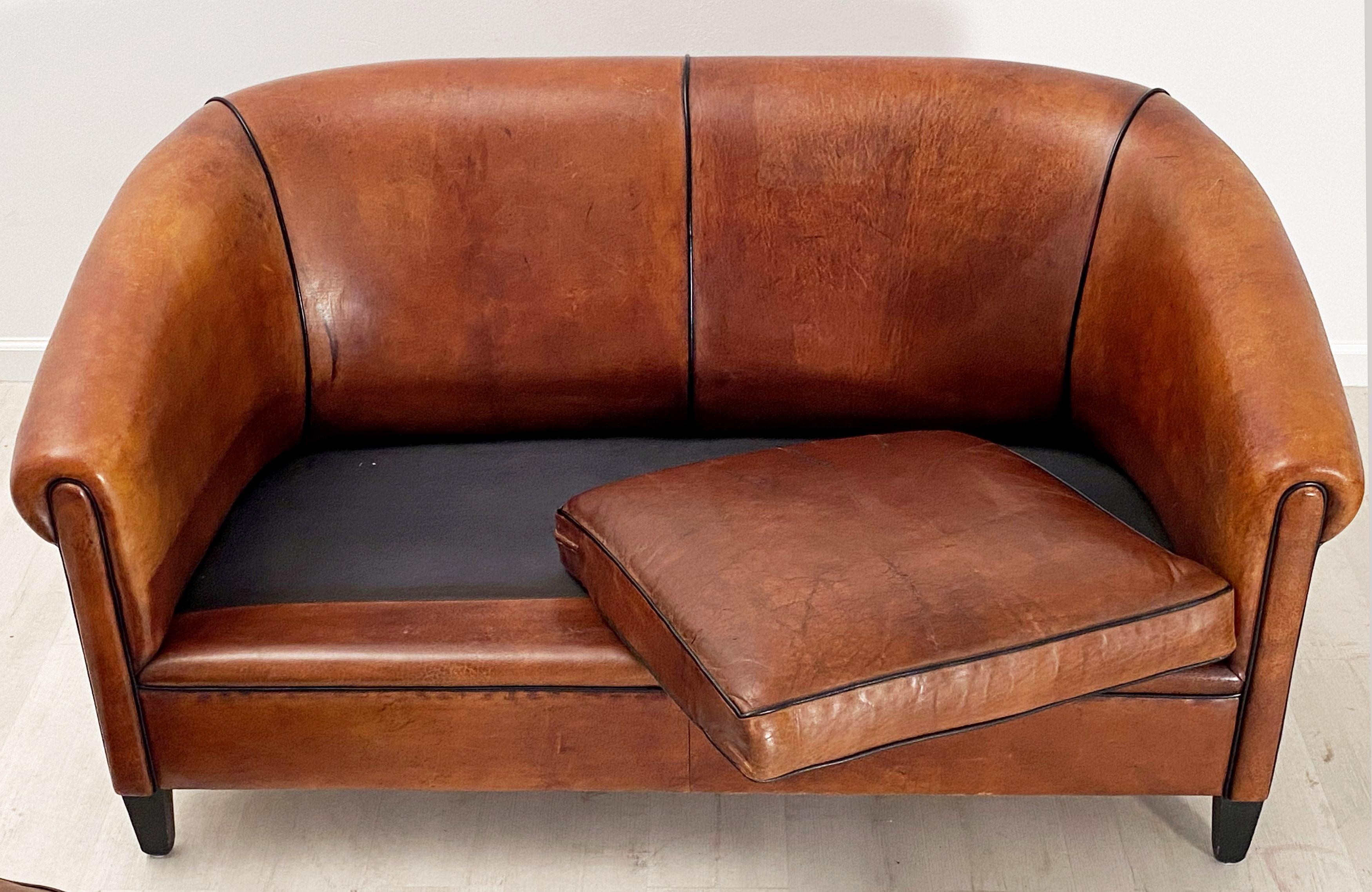 Dutch Upholstered Leather Sofa or Settee in the Art Deco Style 10