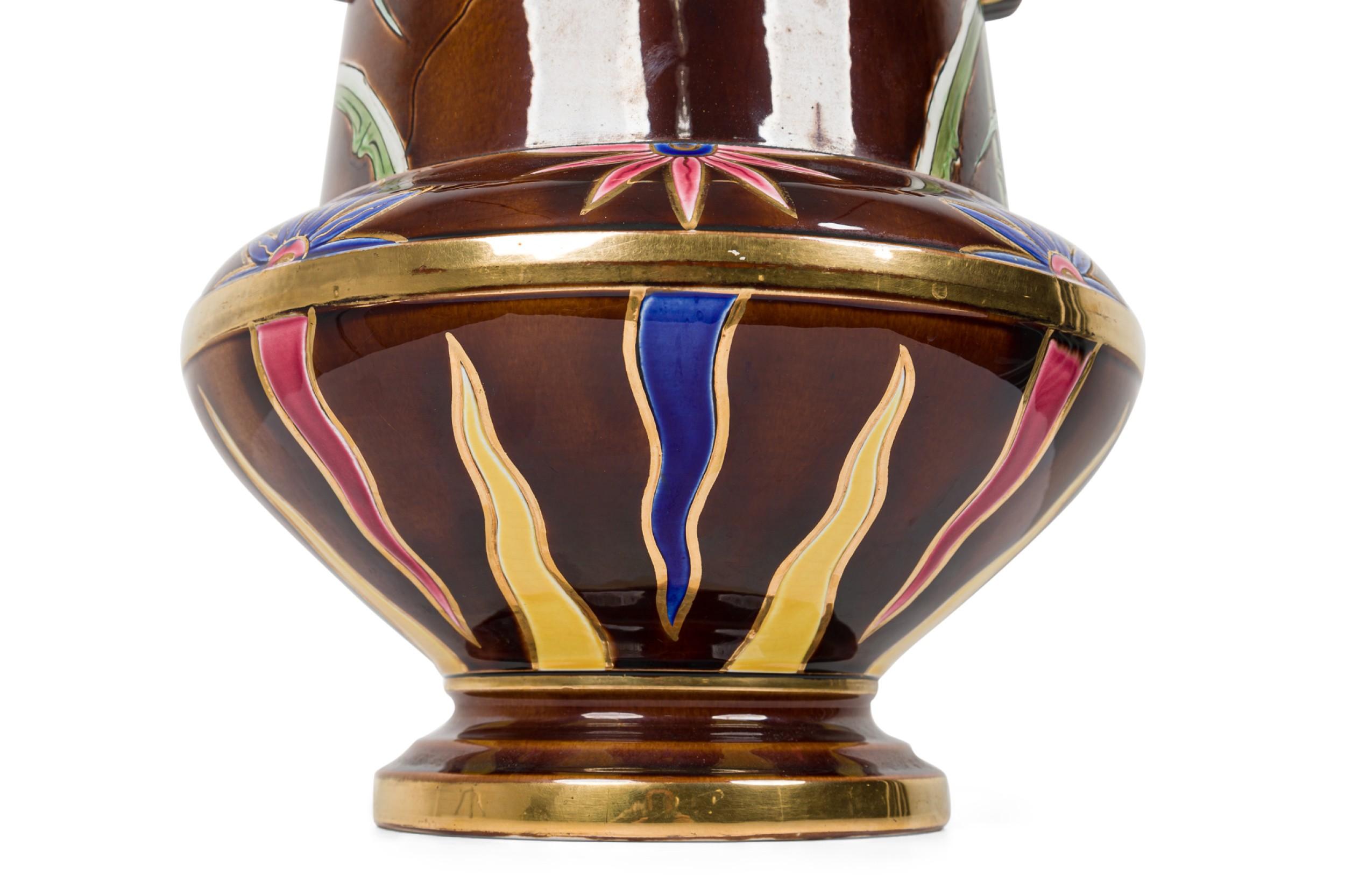 Victorien Vase monumental en céramique peint en doré, de style victorien Aesthetic Movement, hollandais en vente