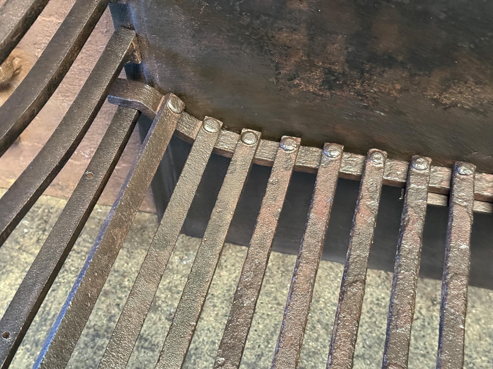 Griglia vittoriana olandese, griglia per caminetto, XIX secolo in vendita 8