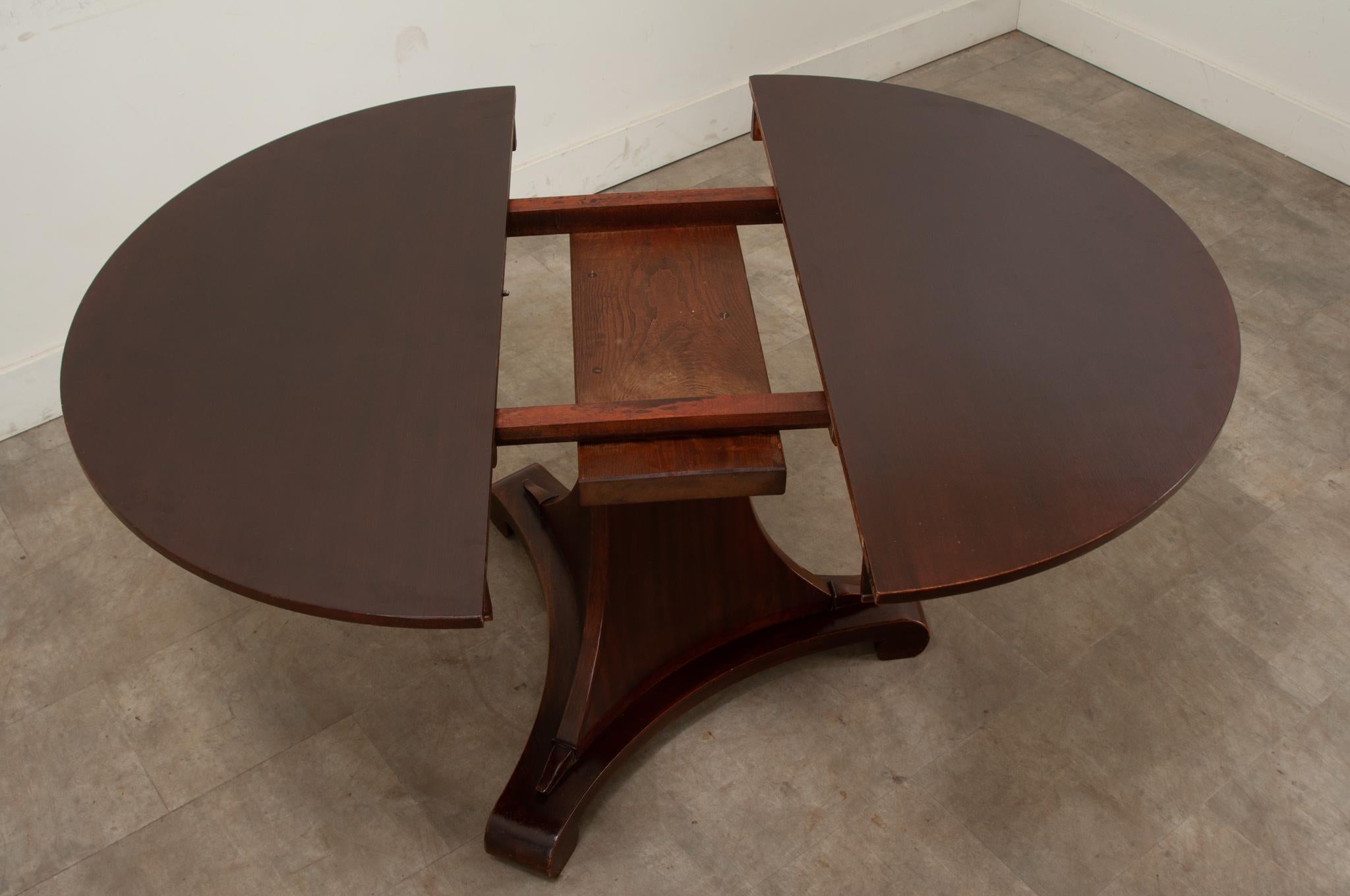 Dutch Vintage Mahogany Extending Dining Table For Sale 2