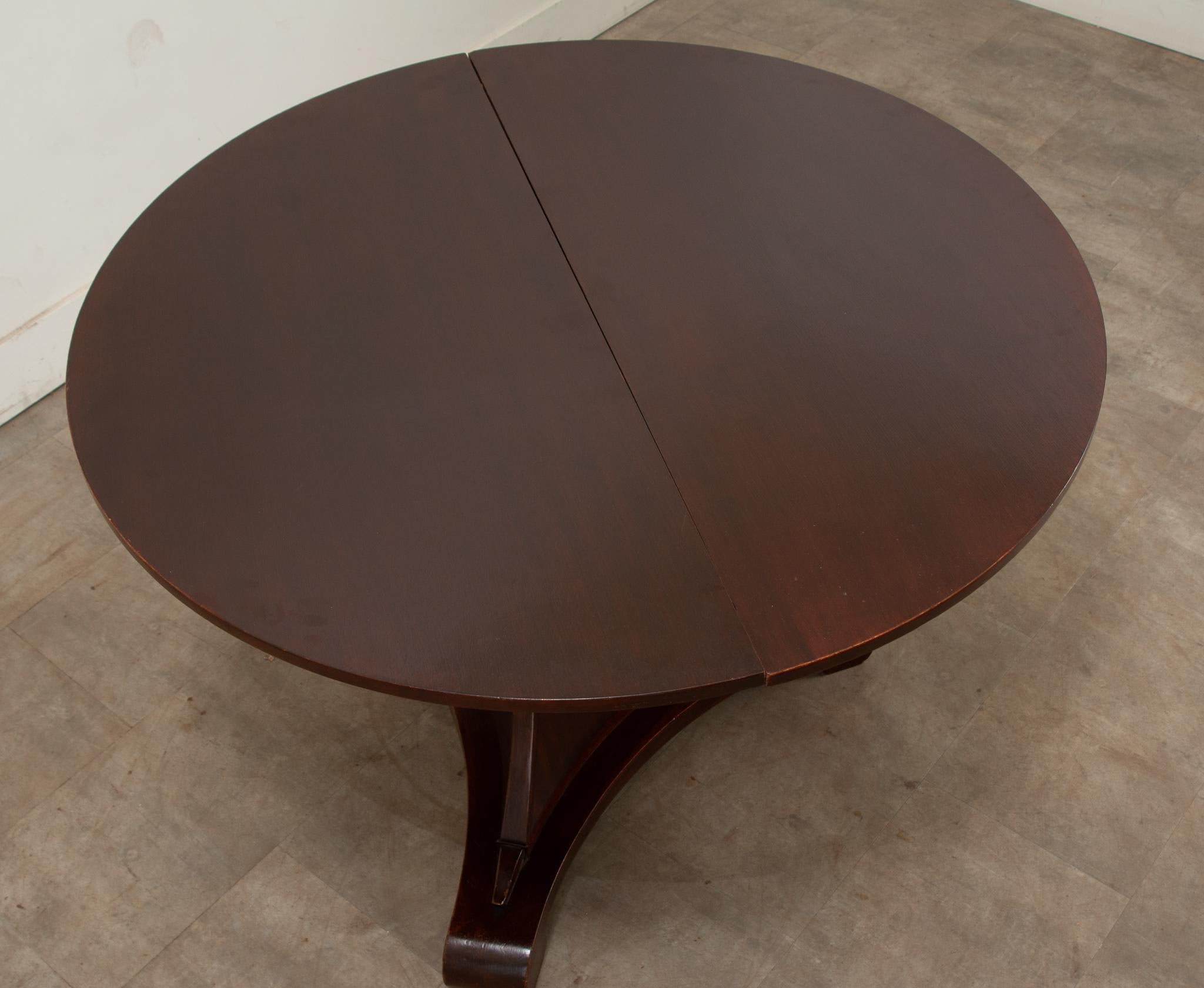 Dutch Vintage Mahogany Extending Dining Table For Sale 3