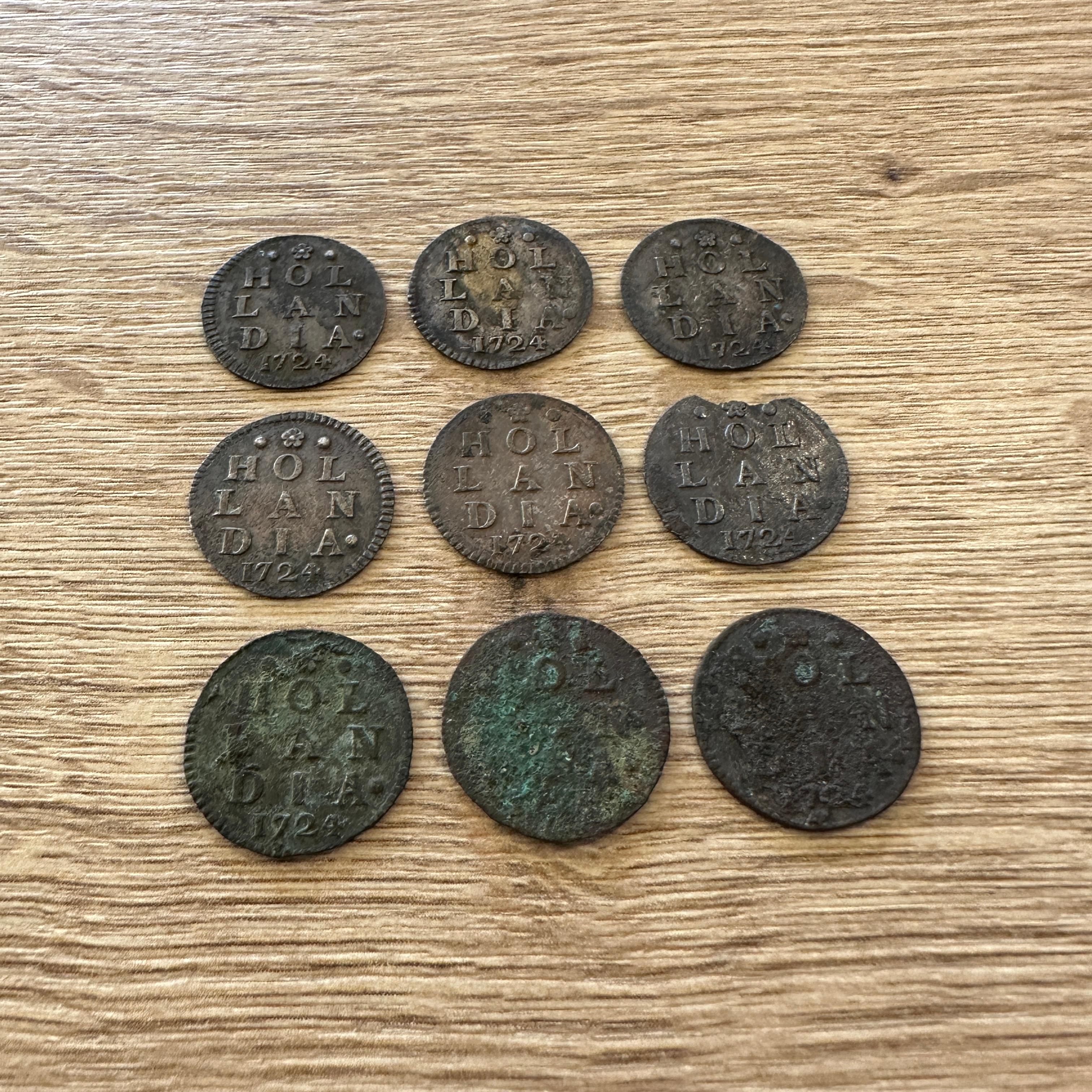 Dutch VOC Silver Shipwreck Treasure Coins From The Akerendam Shipwreck 1724 For Sale 2