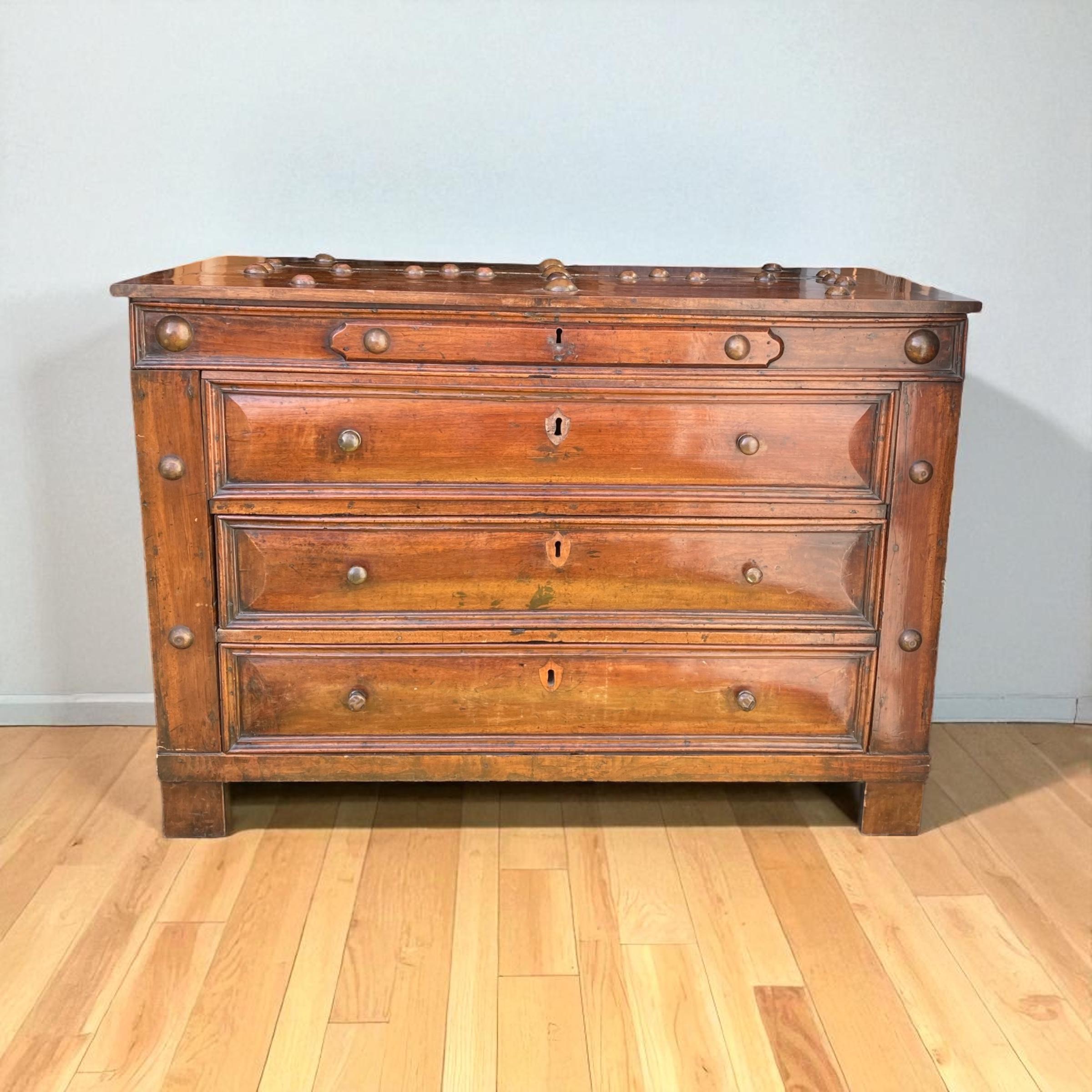 Dutch Walnut Commode Late 18TH Century with hinged Lidded top For Sale 9