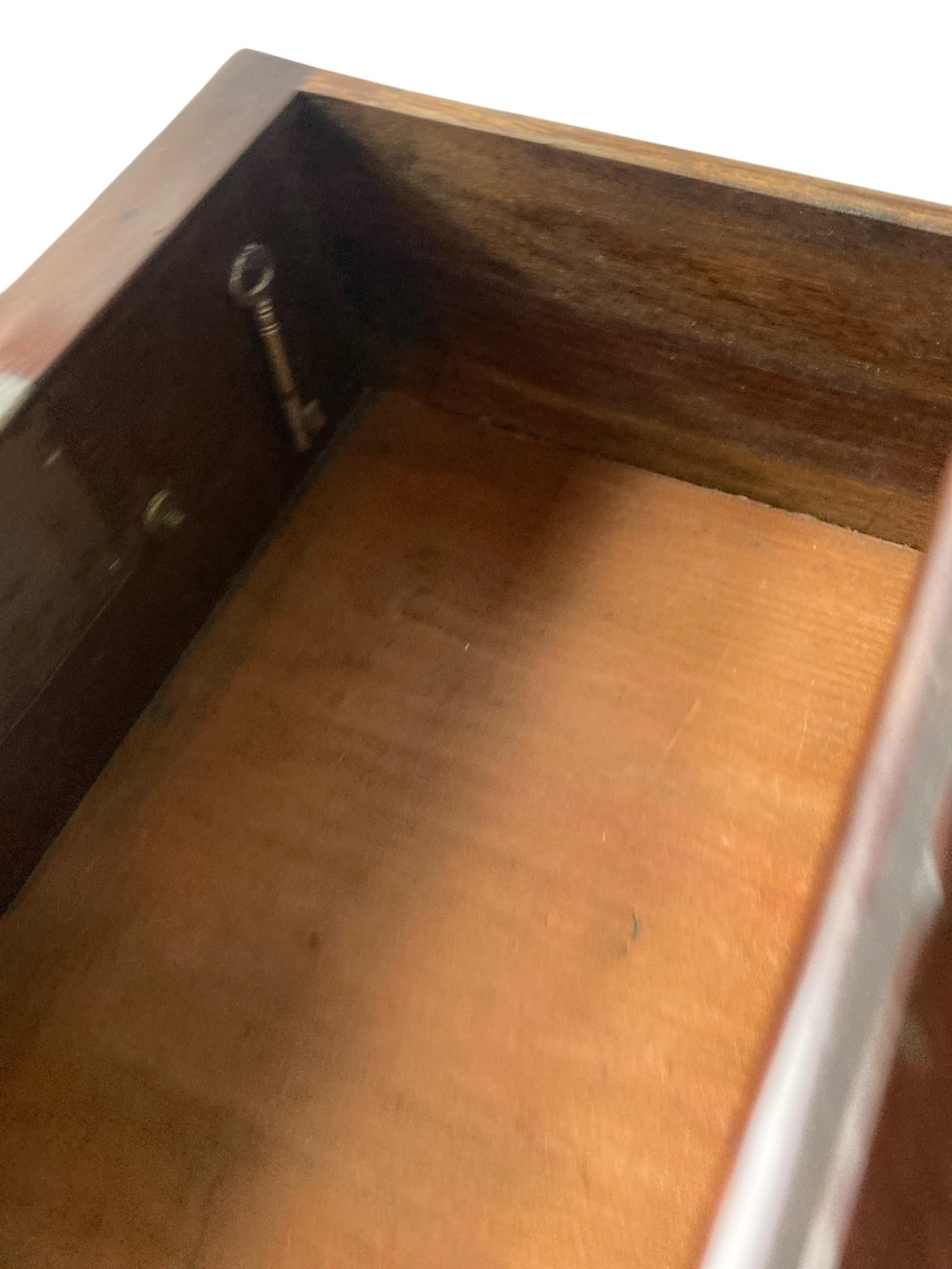 Dutch Walnut Commode Late 18TH Century with hinged Lidded top For Sale 2