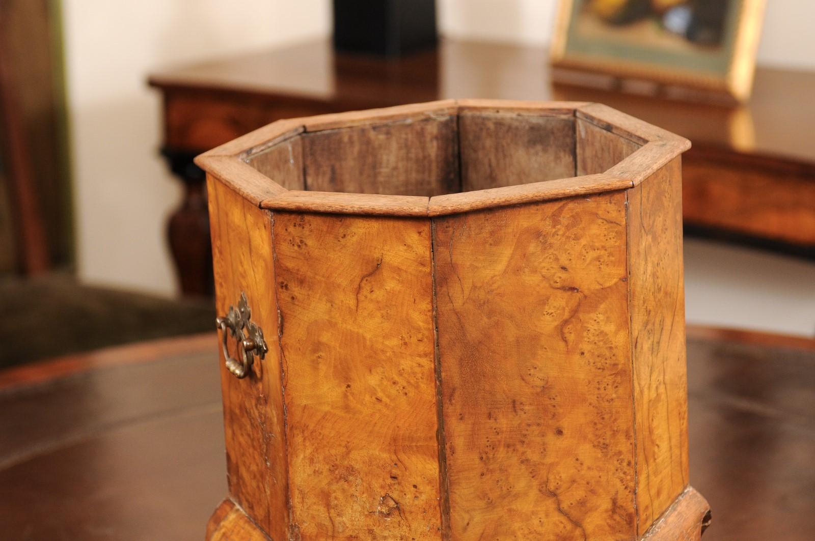 Late 19th Century Dutch Walnut Wine Cooler / Planter with Cabriole Legs, ca. 1890 For Sale