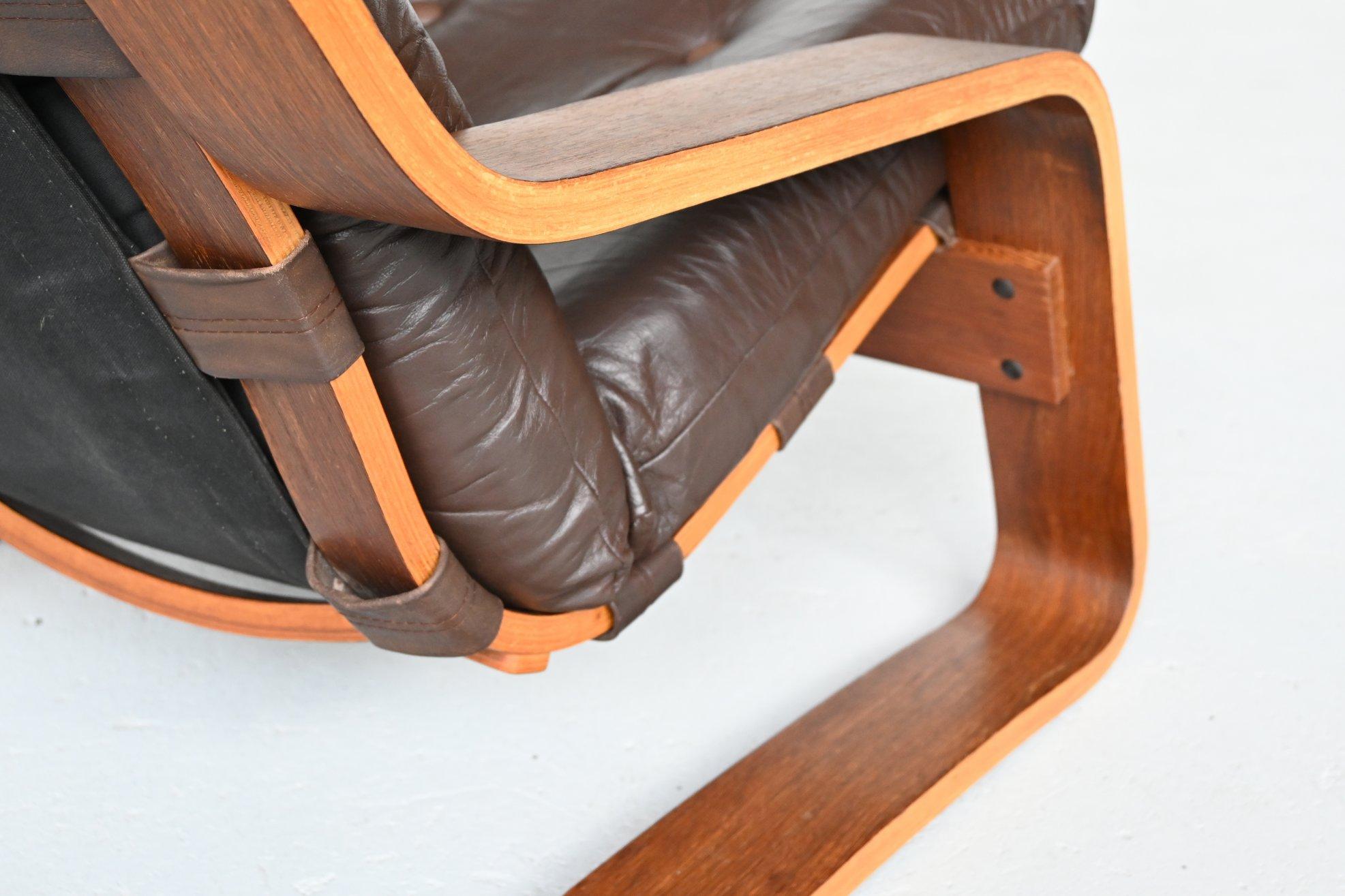 Dutch Wenge Plywood Lounge Chair, the Netherlands, 1960 3