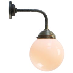 Appliques murales en laiton et fonte avec verre opalin blanc vintage By By