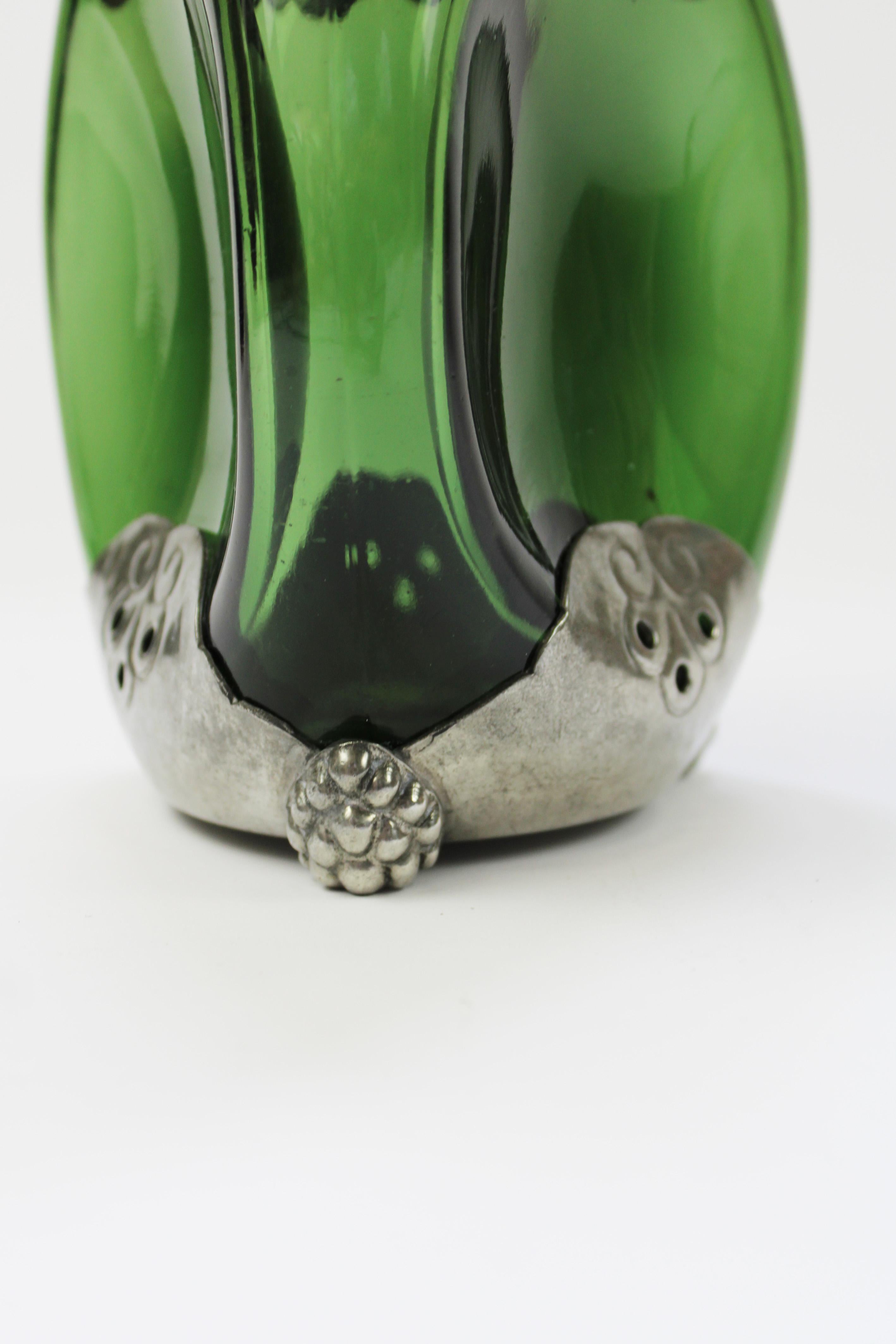 Dutch Wine Carafe Pewter emerald green Glass Gero Art Deco George Nilsson 1930 In Good Condition In Antwerpen, BE