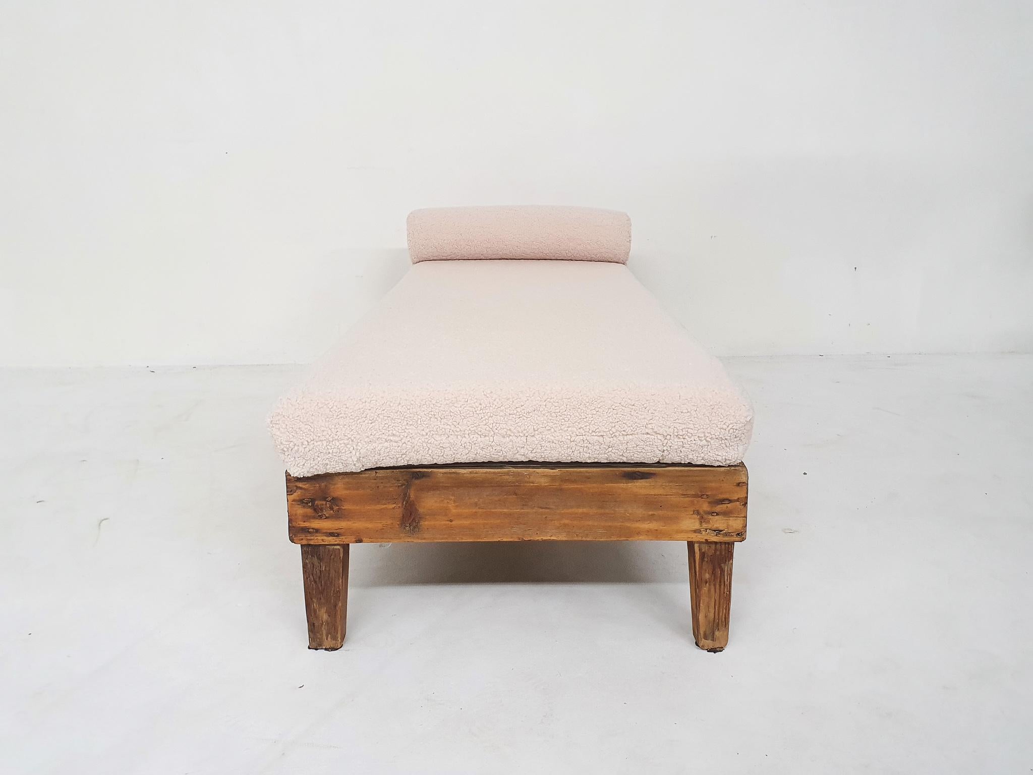 Dutch Wooden Daybed with Teddy Upholstery, 1940's In Good Condition In Amsterdam, NL