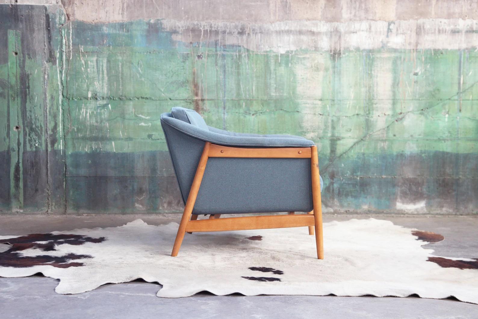 DUX Folke Ohlsson Midcentury Danish Modern Lounge Chair In Good Condition For Sale In Basel, BS