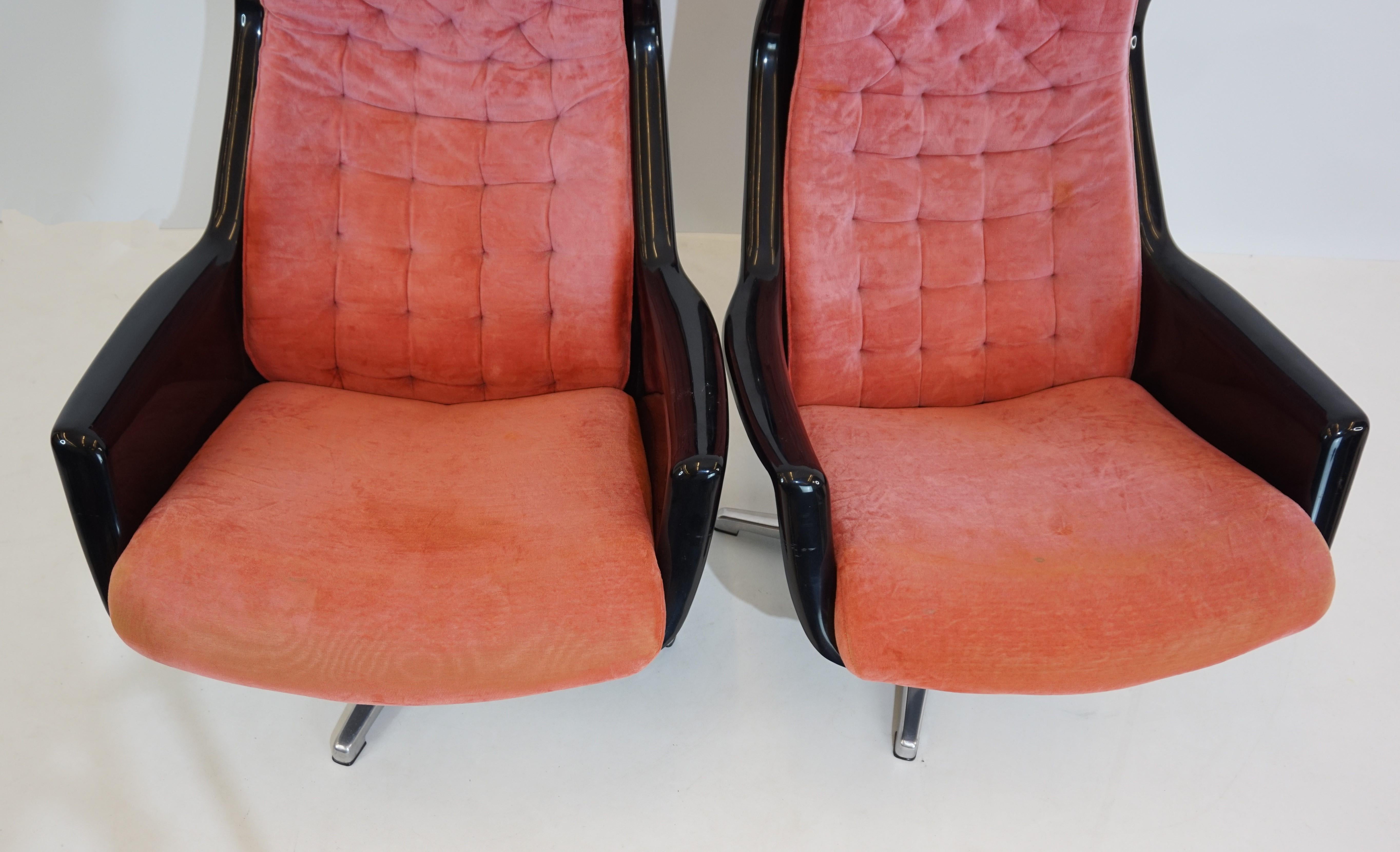 Dux Galaxy set of 2 Space Age armchairs by Alf Svensson & Yngvar Sandström For Sale 4