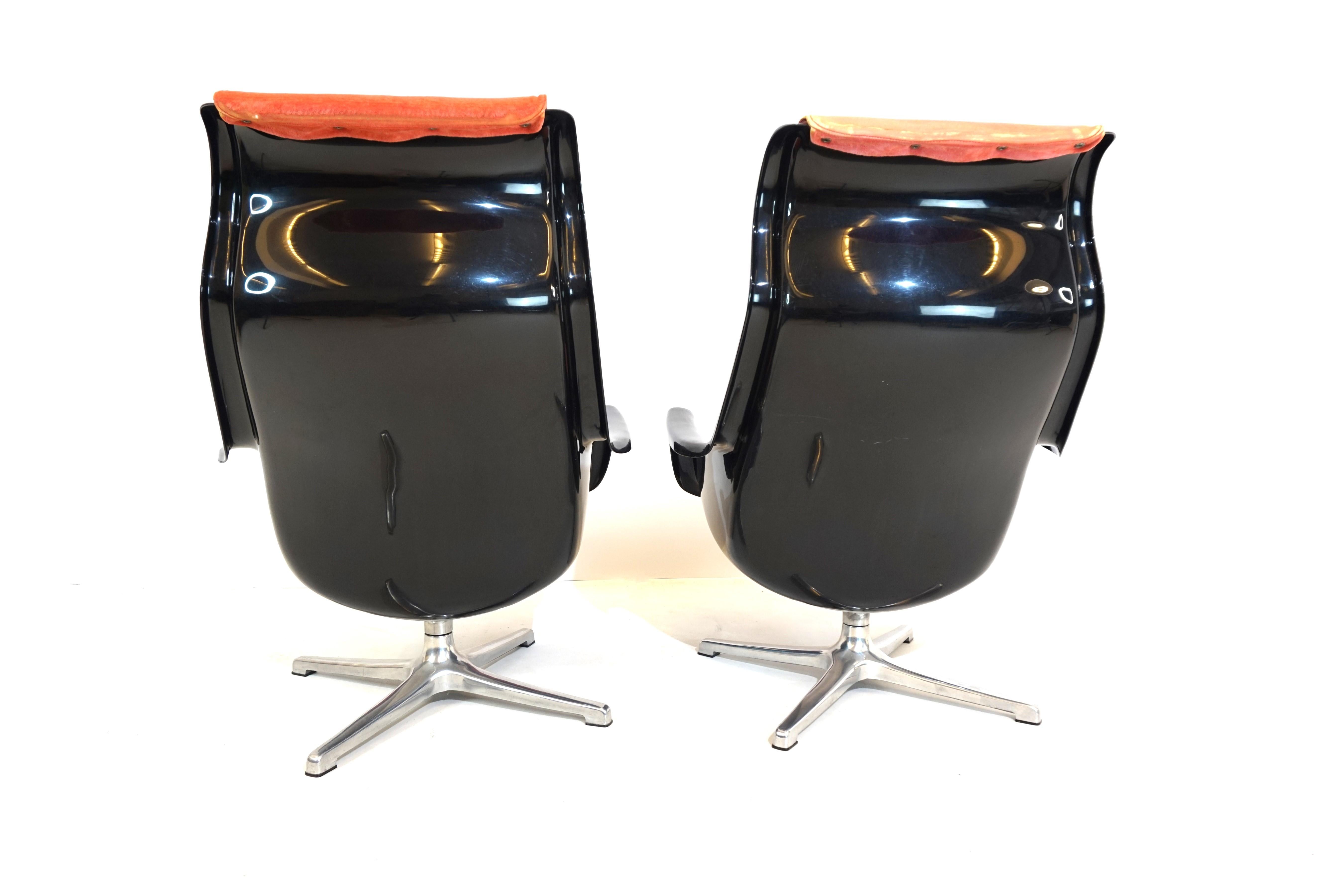 Late 20th Century Dux Galaxy set of 2 Space Age armchairs by Alf Svensson & Yngvar Sandström For Sale