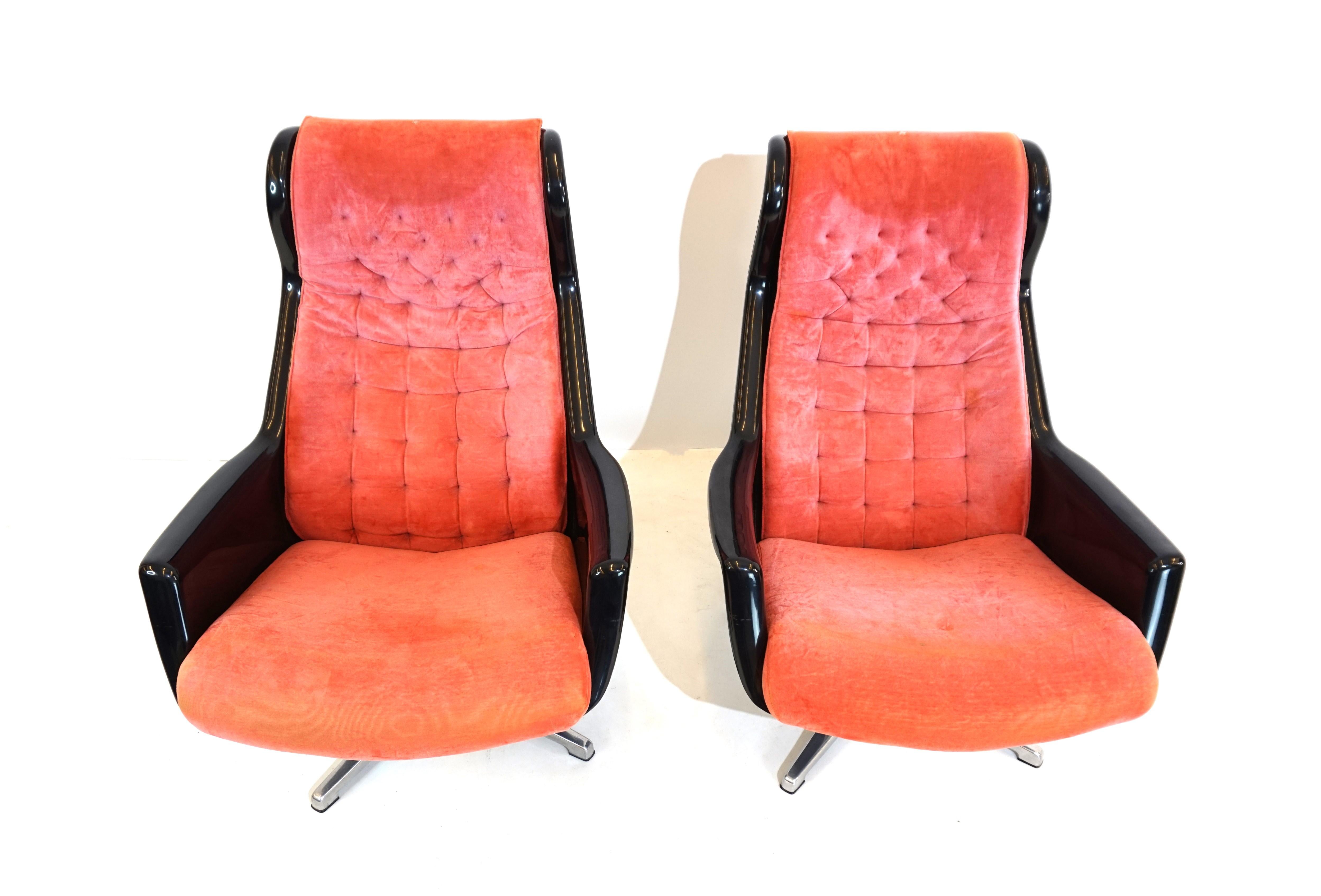 Dux Galaxy set of 2 Space Age armchairs by Alf Svensson & Yngvar Sandström For Sale 3
