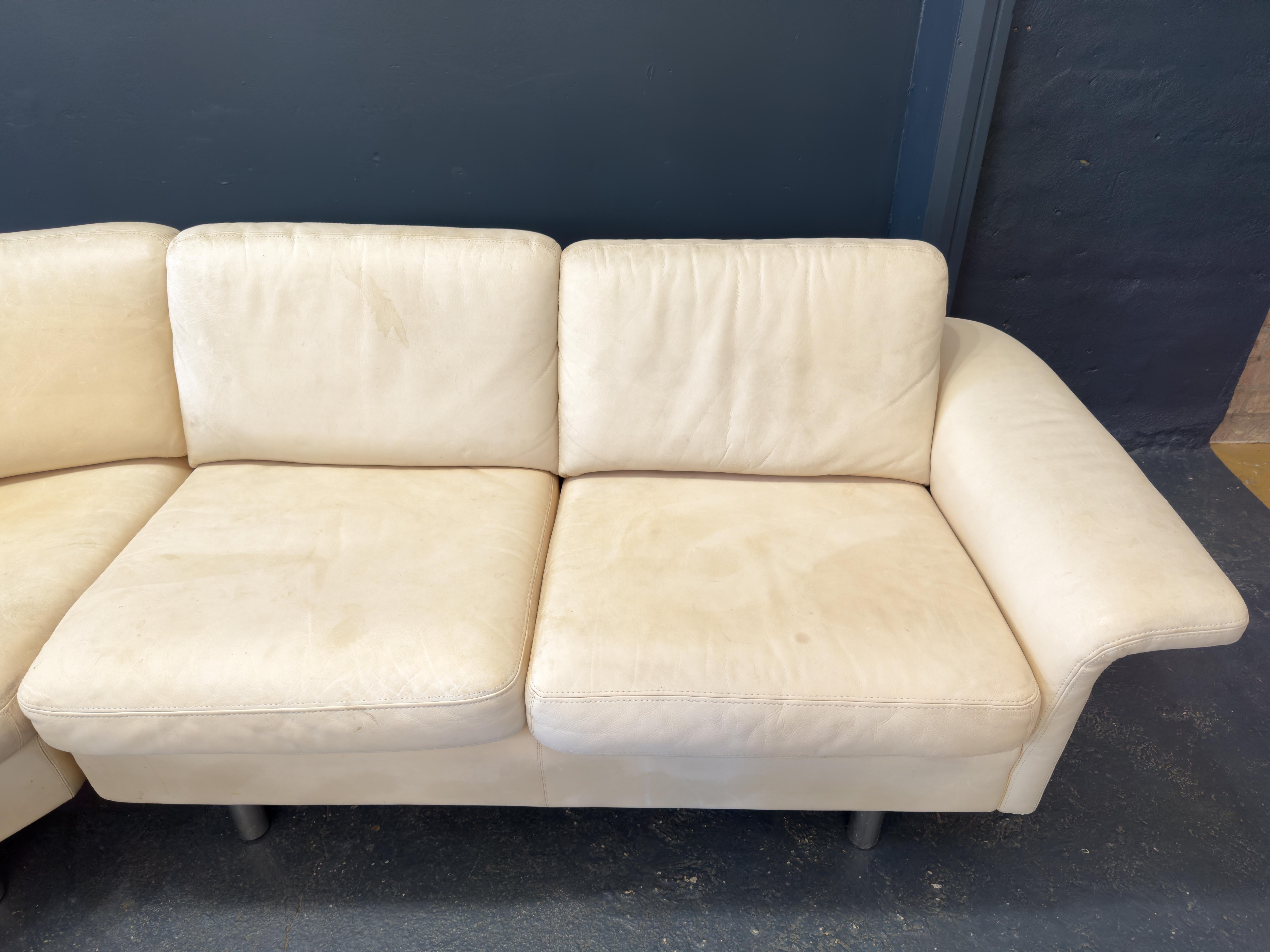 Suédois Canapé d'angle modulable en cuir Dux en vente