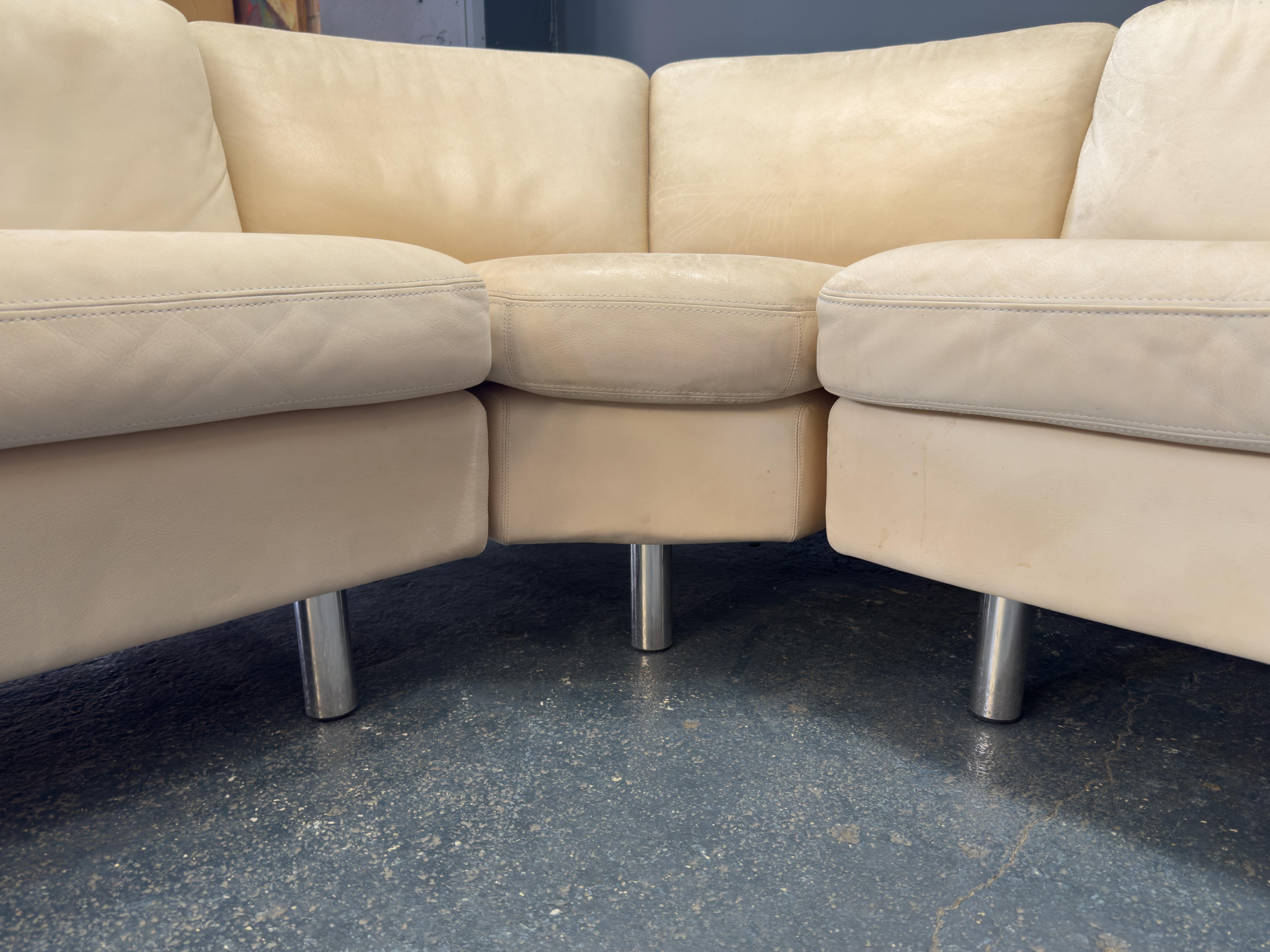 Canapé d'angle modulable en cuir Dux en vente 2