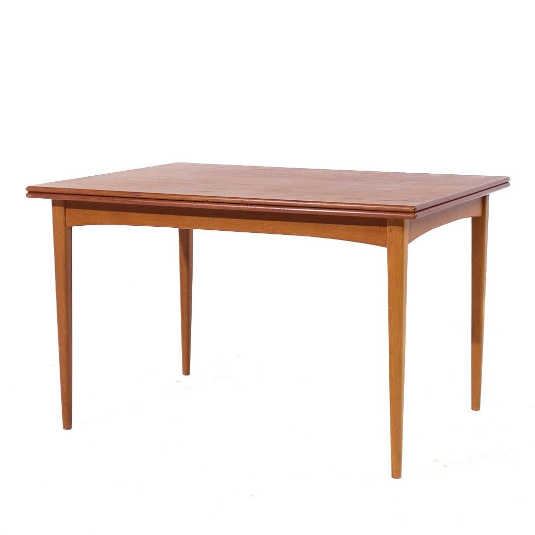 Teck Dux Mid Century Danish Teak Flip Top Dining Table en vente