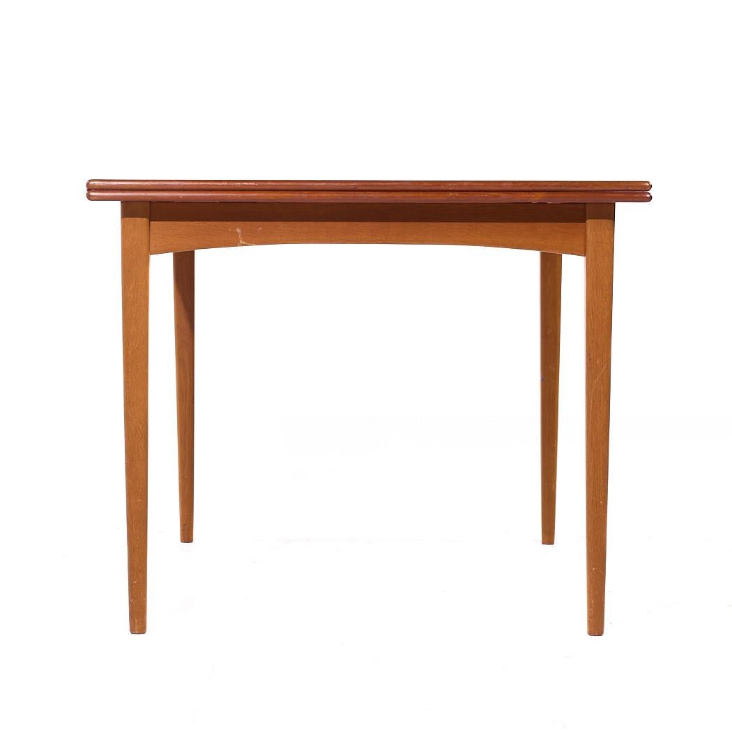 Dux Mid Century Danish Teak Flip Top Dining Table en vente 2