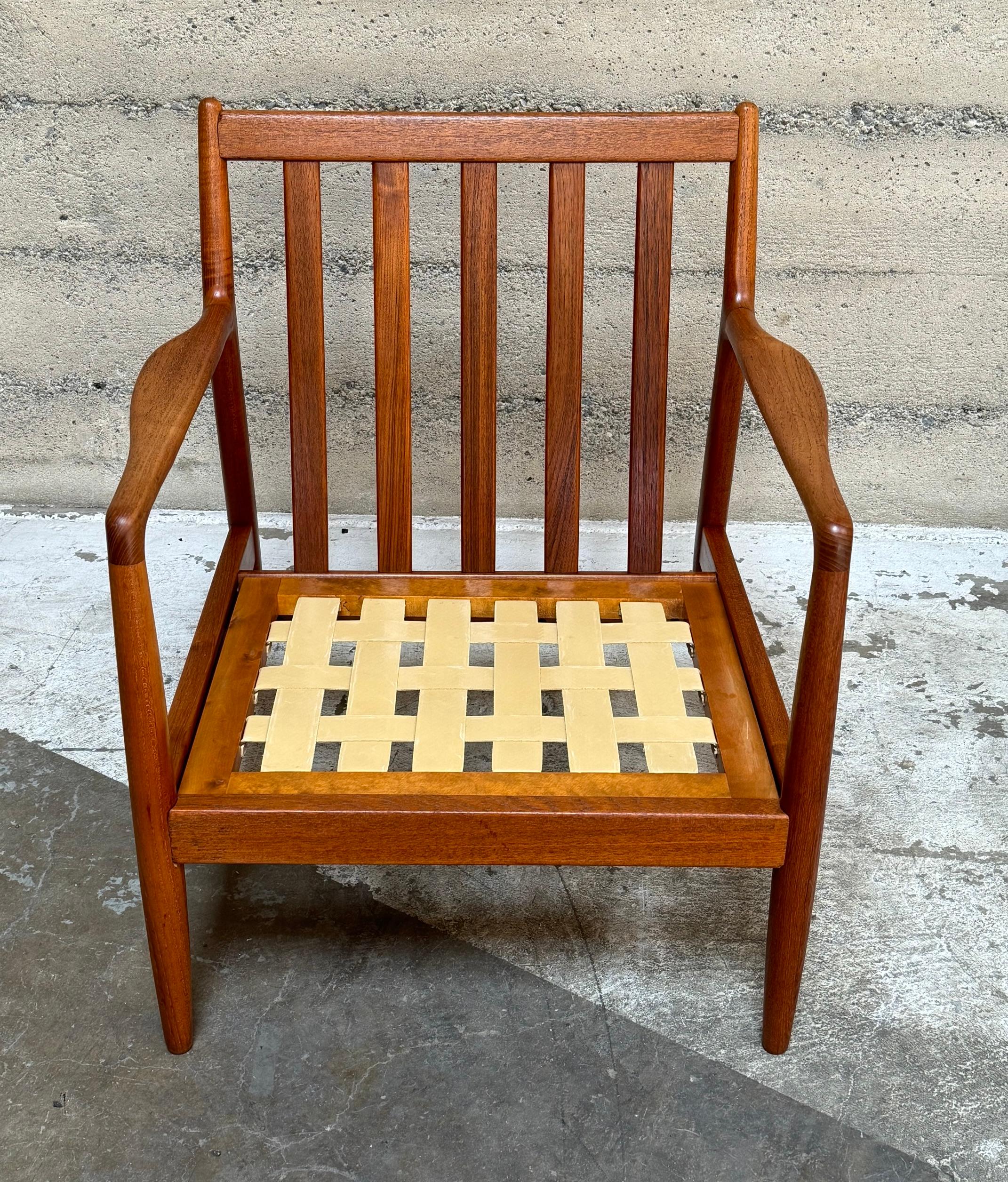 Dux of Sweden Teak Armchair by Folke Ohlsson Model USA 75 For Sale 2