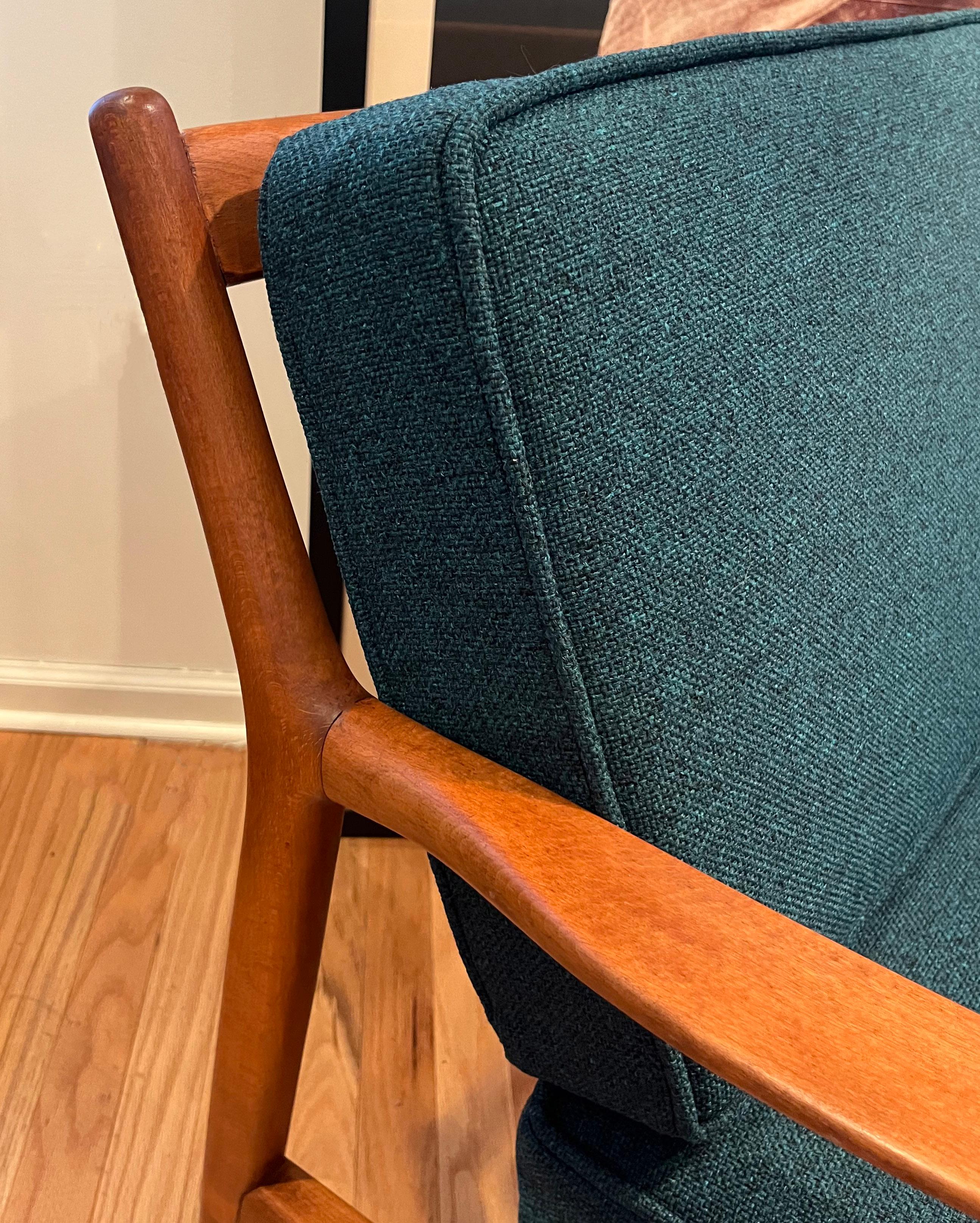 Dux of Sweden Teak Armchair by Folke Ohlsson Model USA 75 In Good Condition In Montréal, QC
