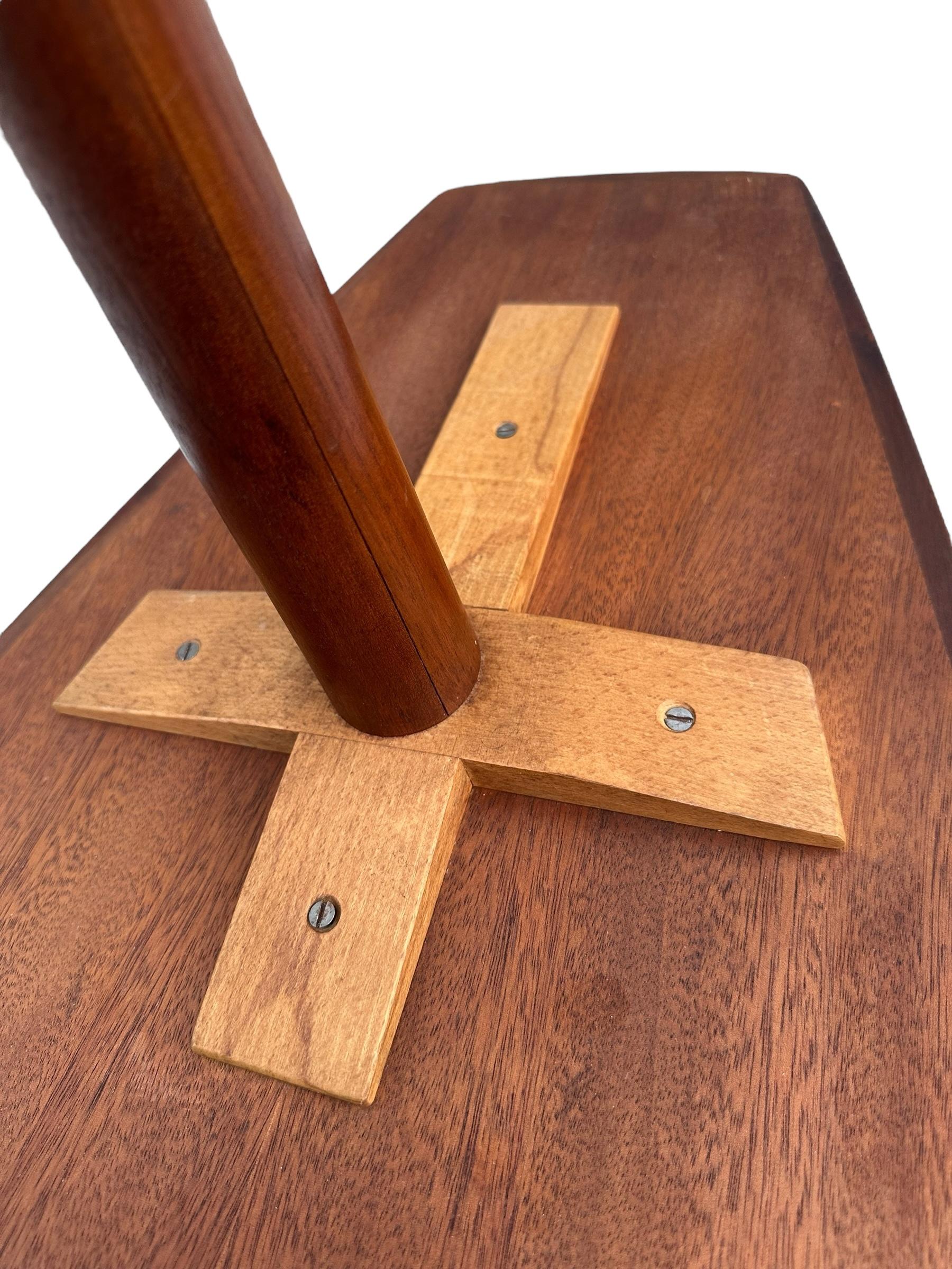 DUX of Sweden Teak Side Table of Unique Form For Sale 5