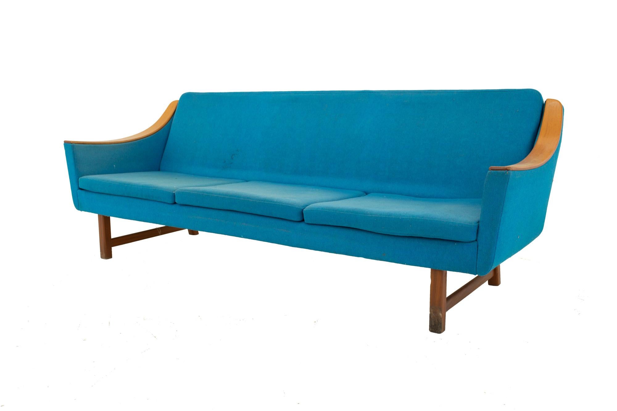 mid century pull out couch