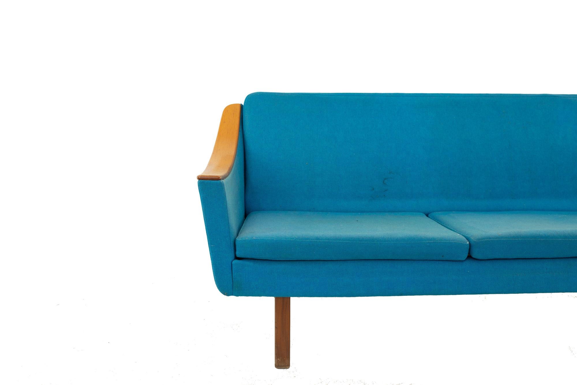 teal pull out couch