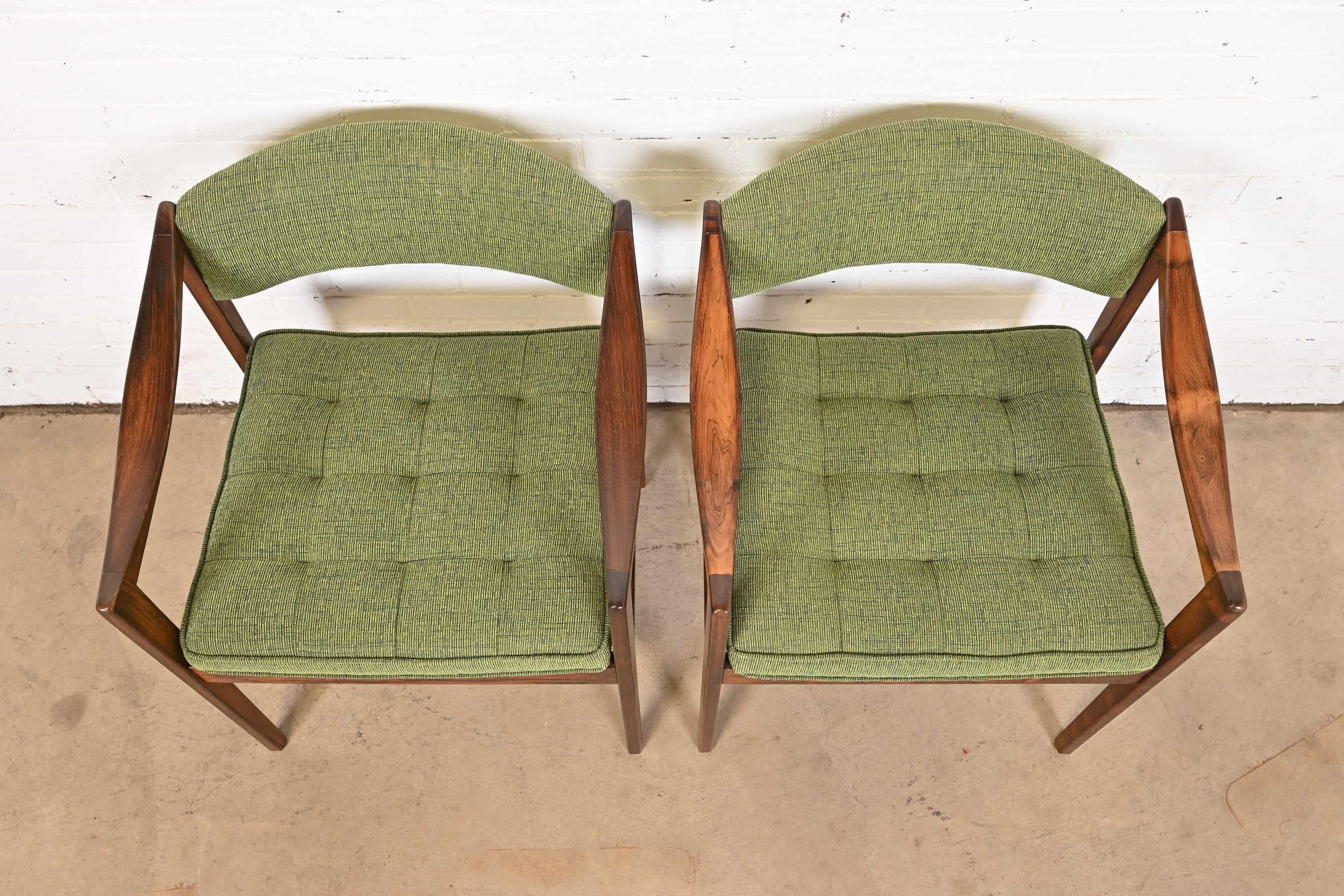 DUX Swedish Modern Rosewood Club Chairs, Newly Restored For Sale 4