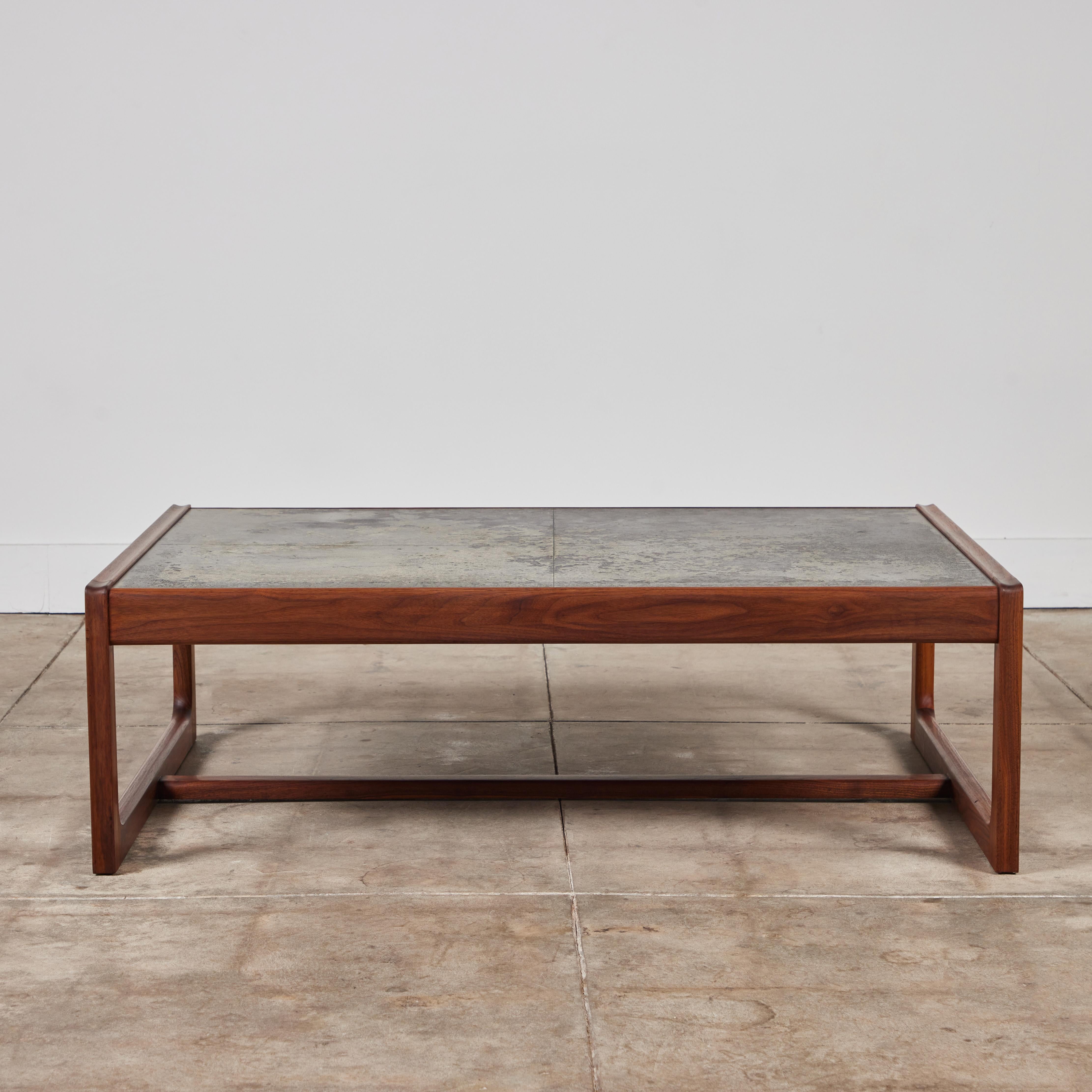 dux coffee table