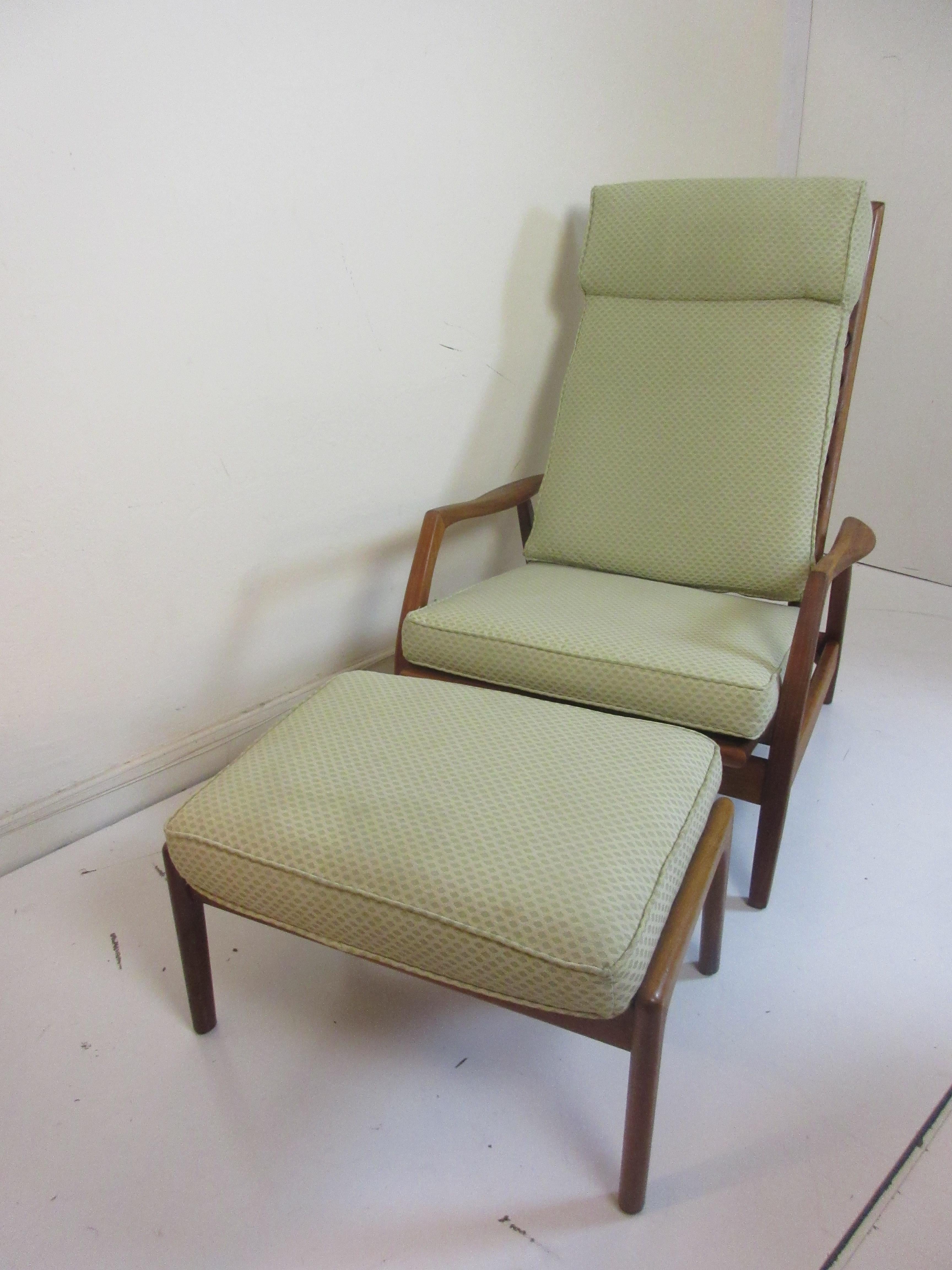 dux lounge chair
