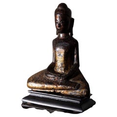 Dvaravati Meditation Buddha Statue in antique Thai