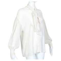 Vintage DVF von Furstenberg Boho Ivory Drop Shoulder Pussy Bow Poet's Blouse - L, 1970s