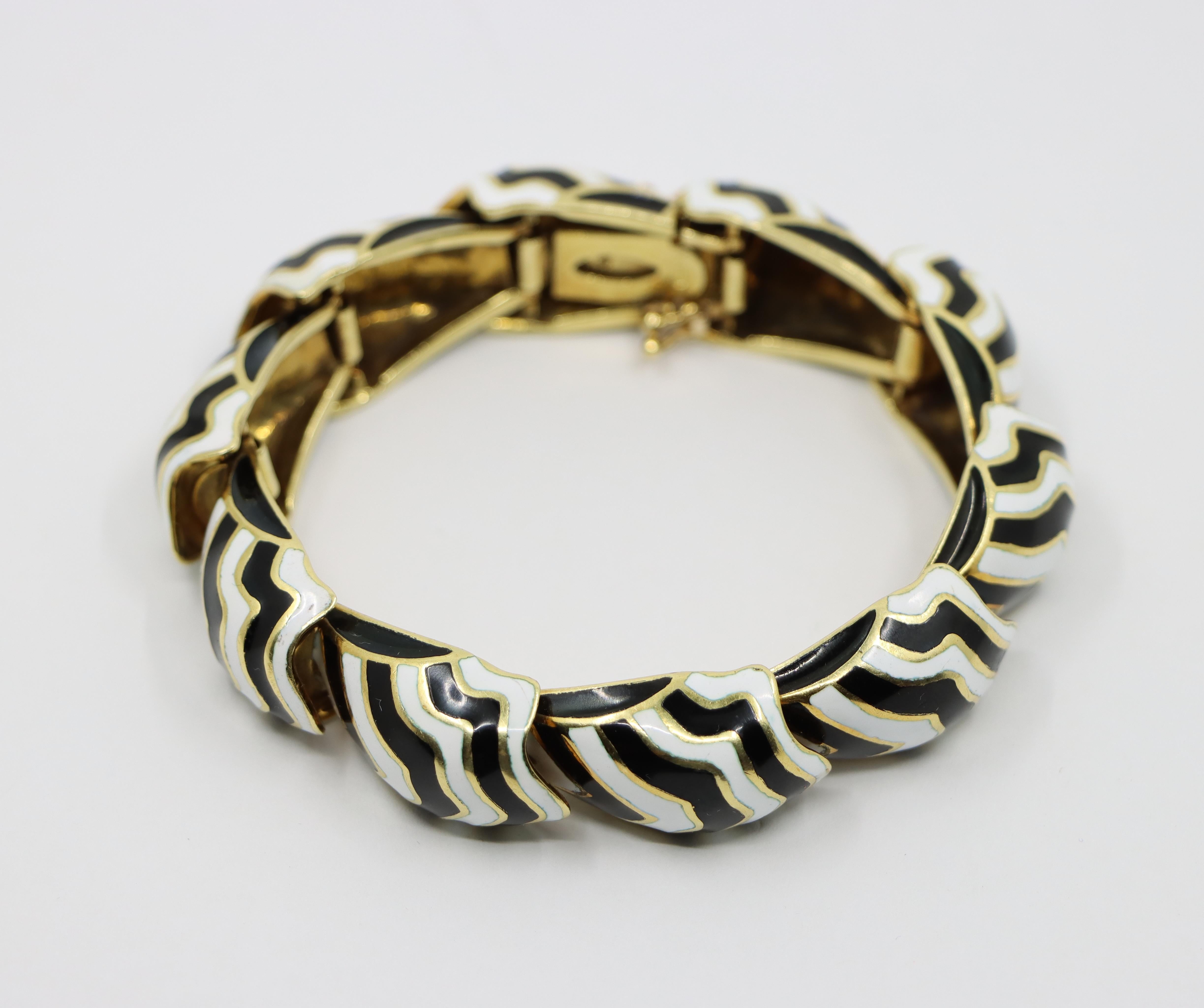 Women's or Men's D.Webb 18K Gold Zebra Enamel Bracelet