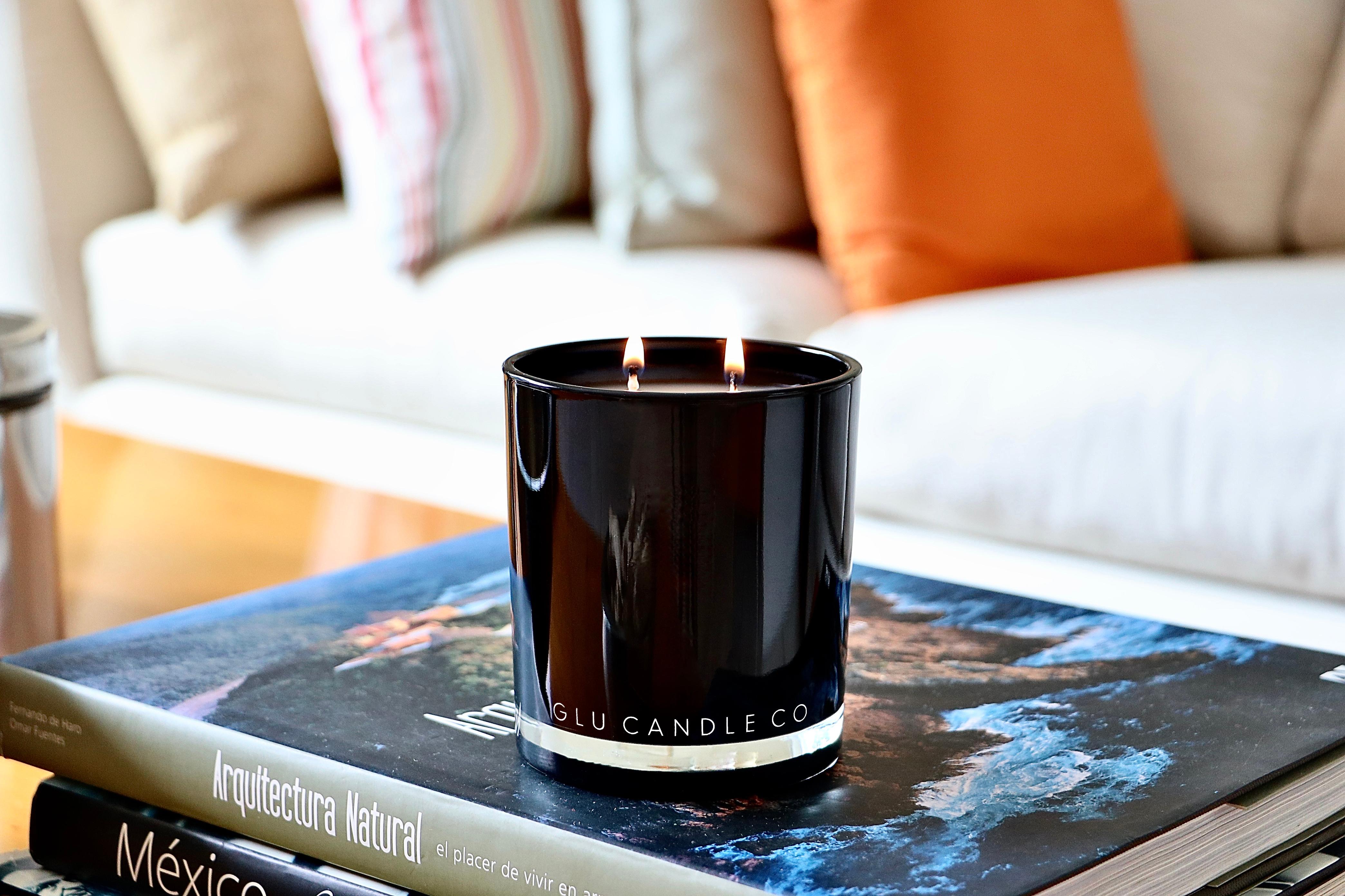 XXI secolo e contemporaneo Dwell (vaso per candele nero) 11 oz in vendita