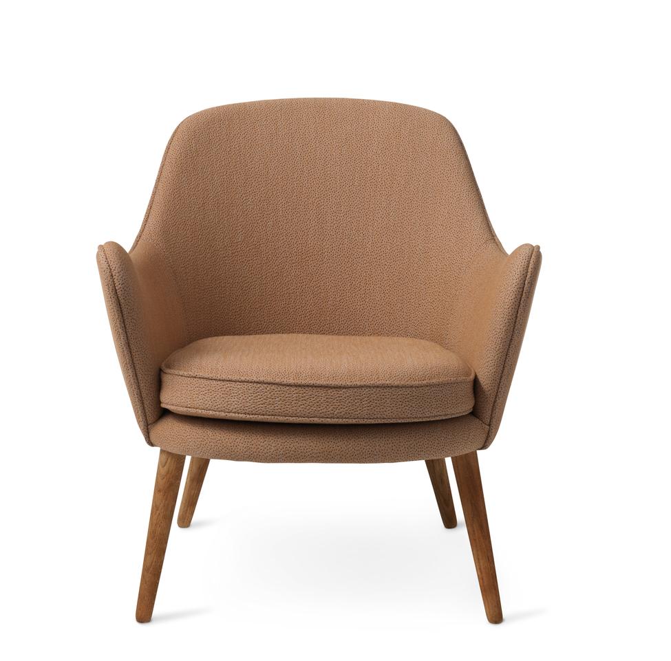 Dwell lounge chair sprinkles latte by Warm Nordic
Dimensions: D 69 x W 66 x H 73 cm
Material: Textile upholstery, Solid smoked or white oiled oak legs, Wooden frame, foam, spring system
Weight: 19 kg
Also available in different colours and