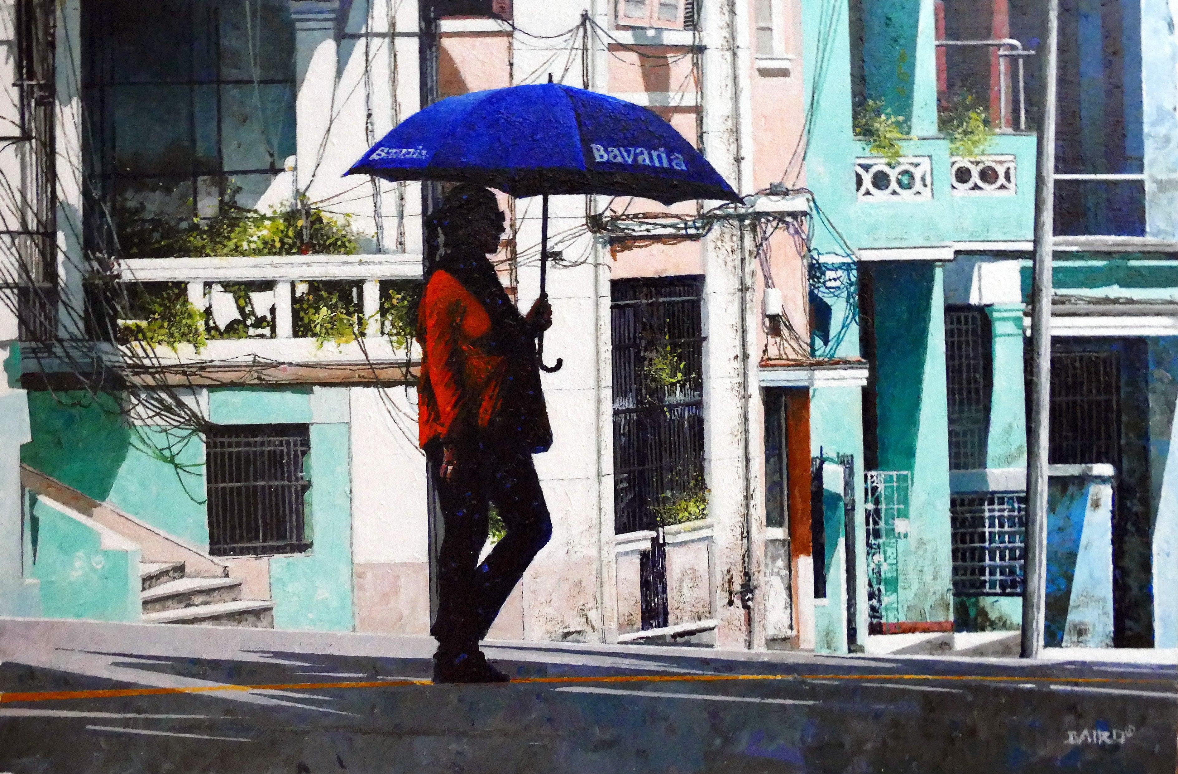 La Habana, Cuba - Verano en la ciudad y hoy hace calor. Los parasoles o paraguas no son sólo para los días de lluvia en los países tropicales. También son igual de importantes en los días azules y despejados, cuando el sol pega de lleno en la