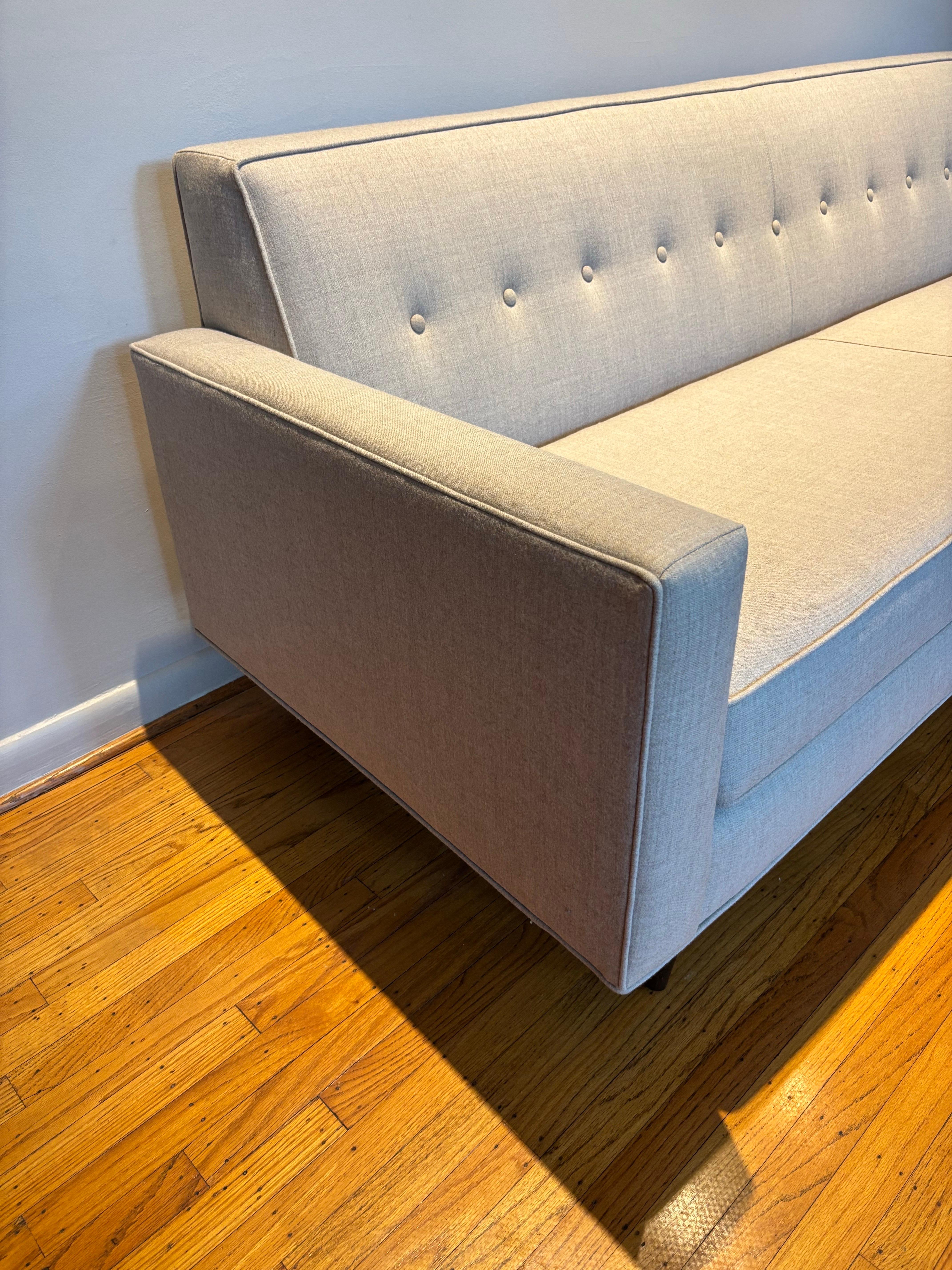 DWR Design Within Reach Bantam 84