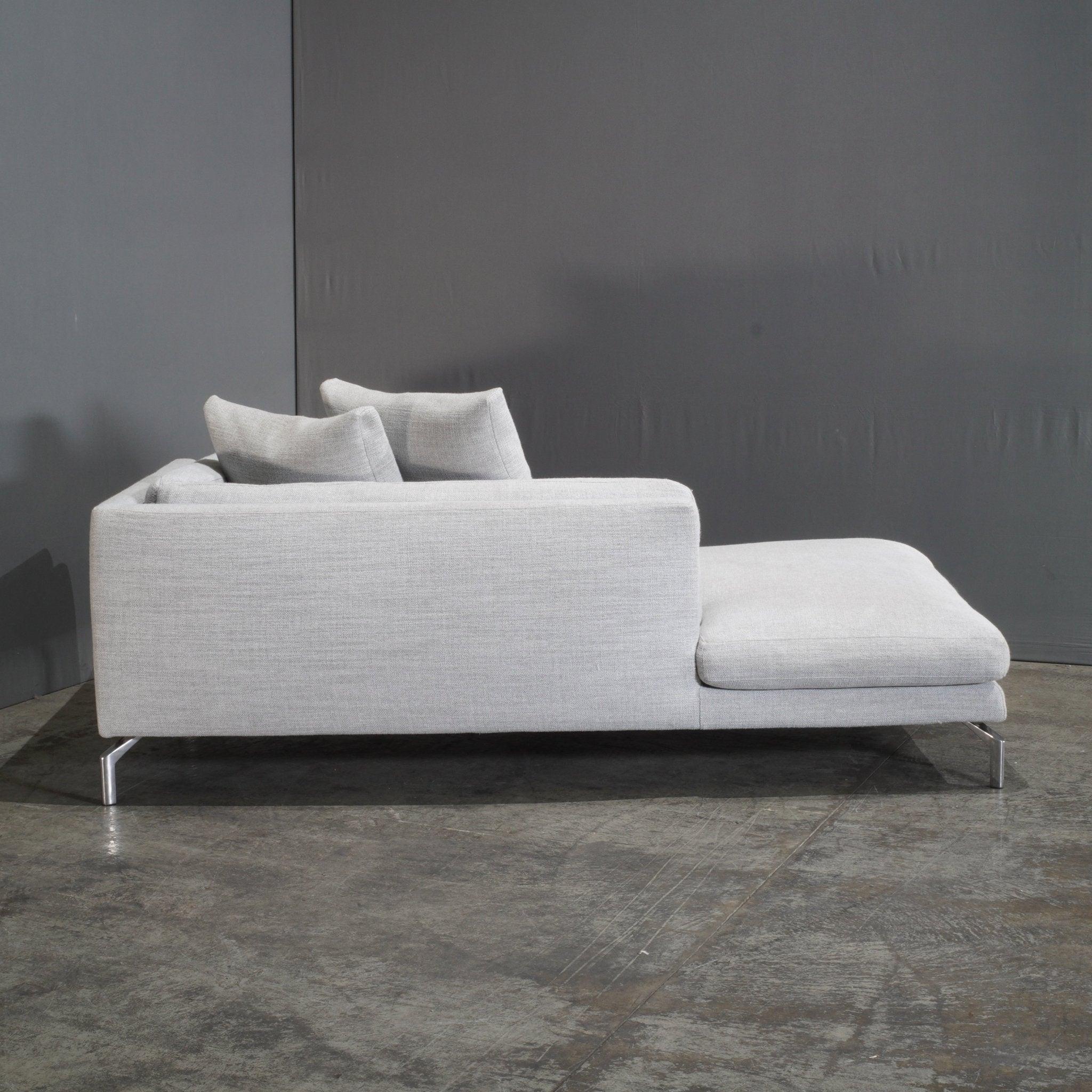 Sillón Como Gris DWR de Giorgio Soressi en venta 1