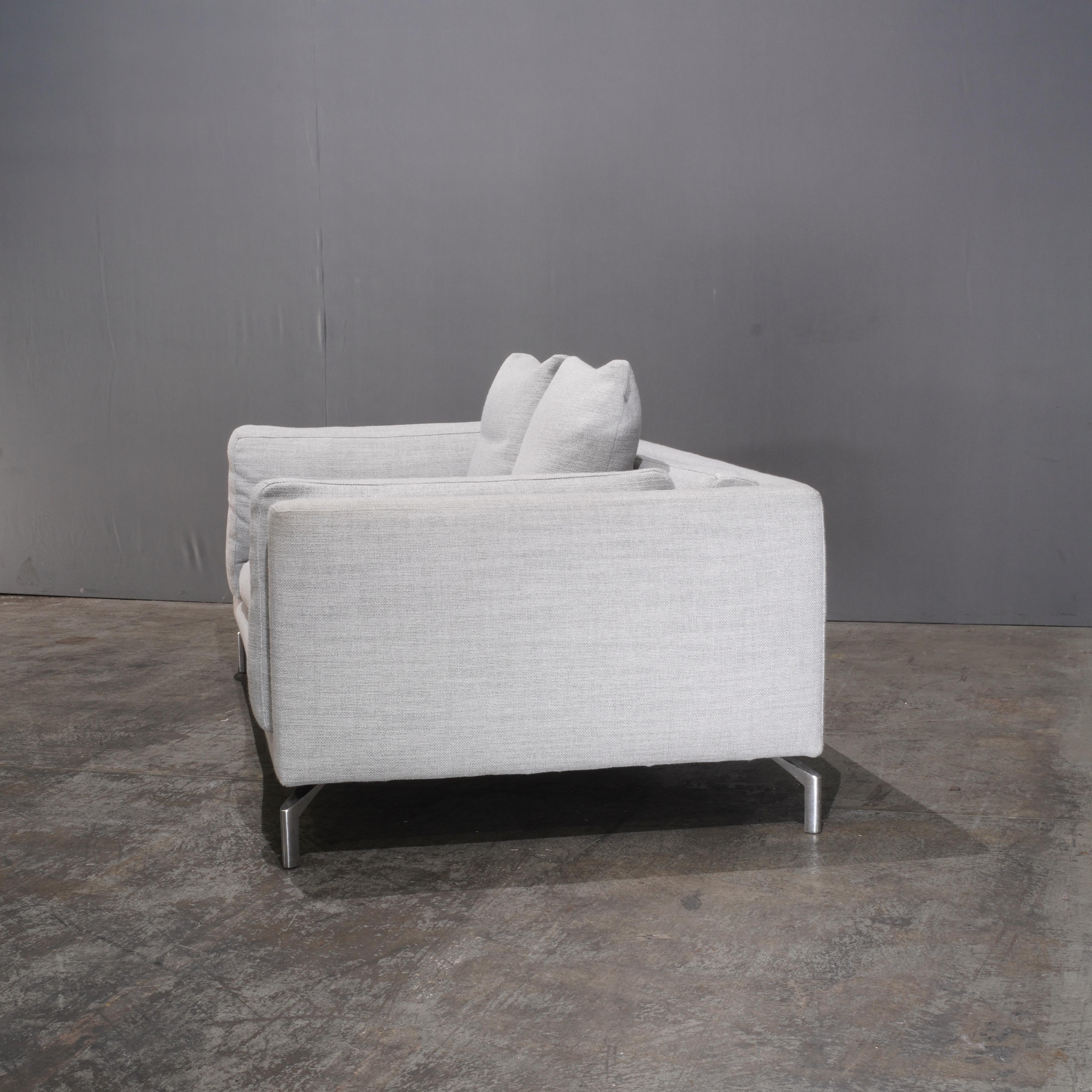 DWR Grey Como Sofa and Chaise by Giorgio Soressi en vente 4