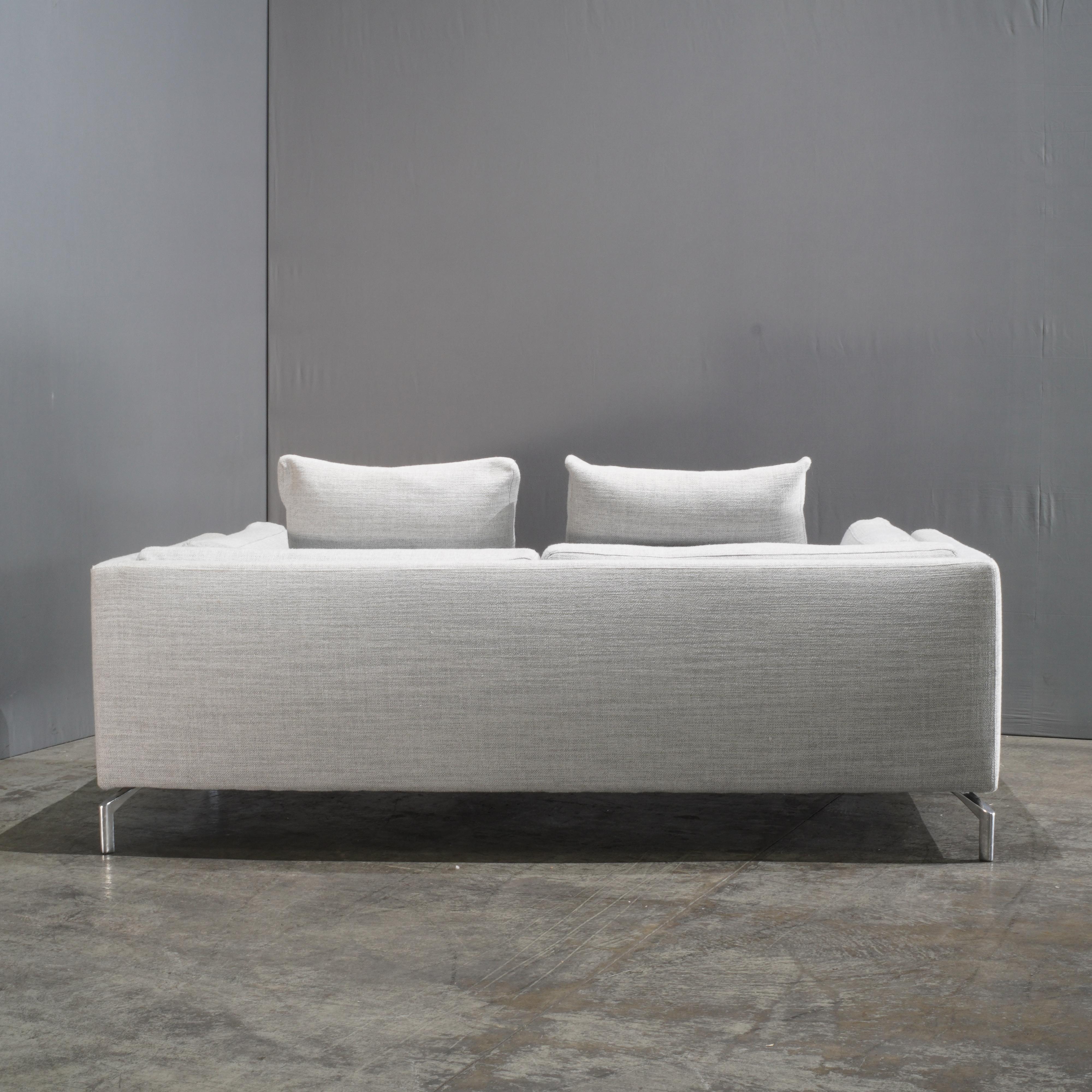 DWR Grey Como Sofa and Chaise by Giorgio Soressi en vente 10