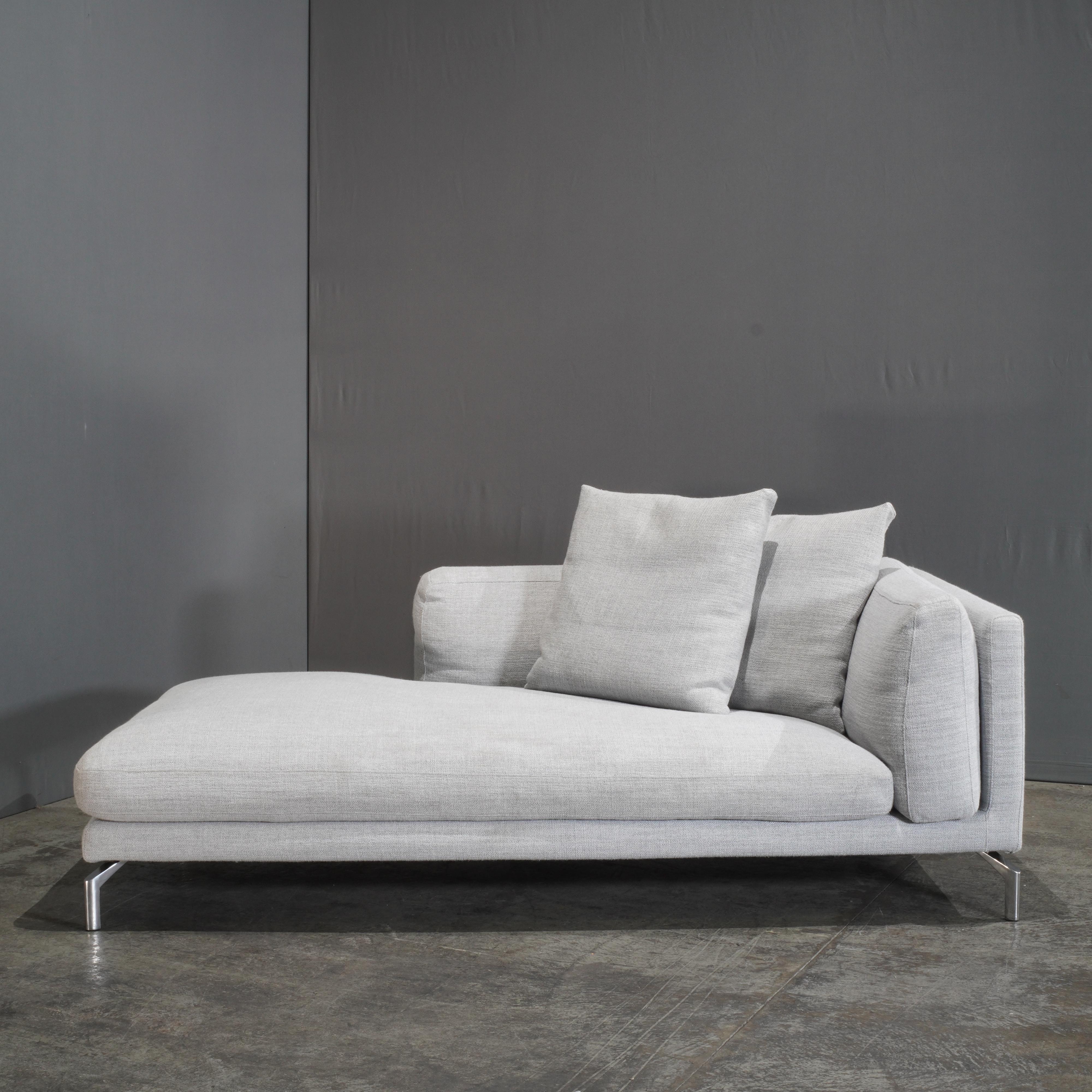 italien DWR Grey Como Sofa and Chaise by Giorgio Soressi en vente