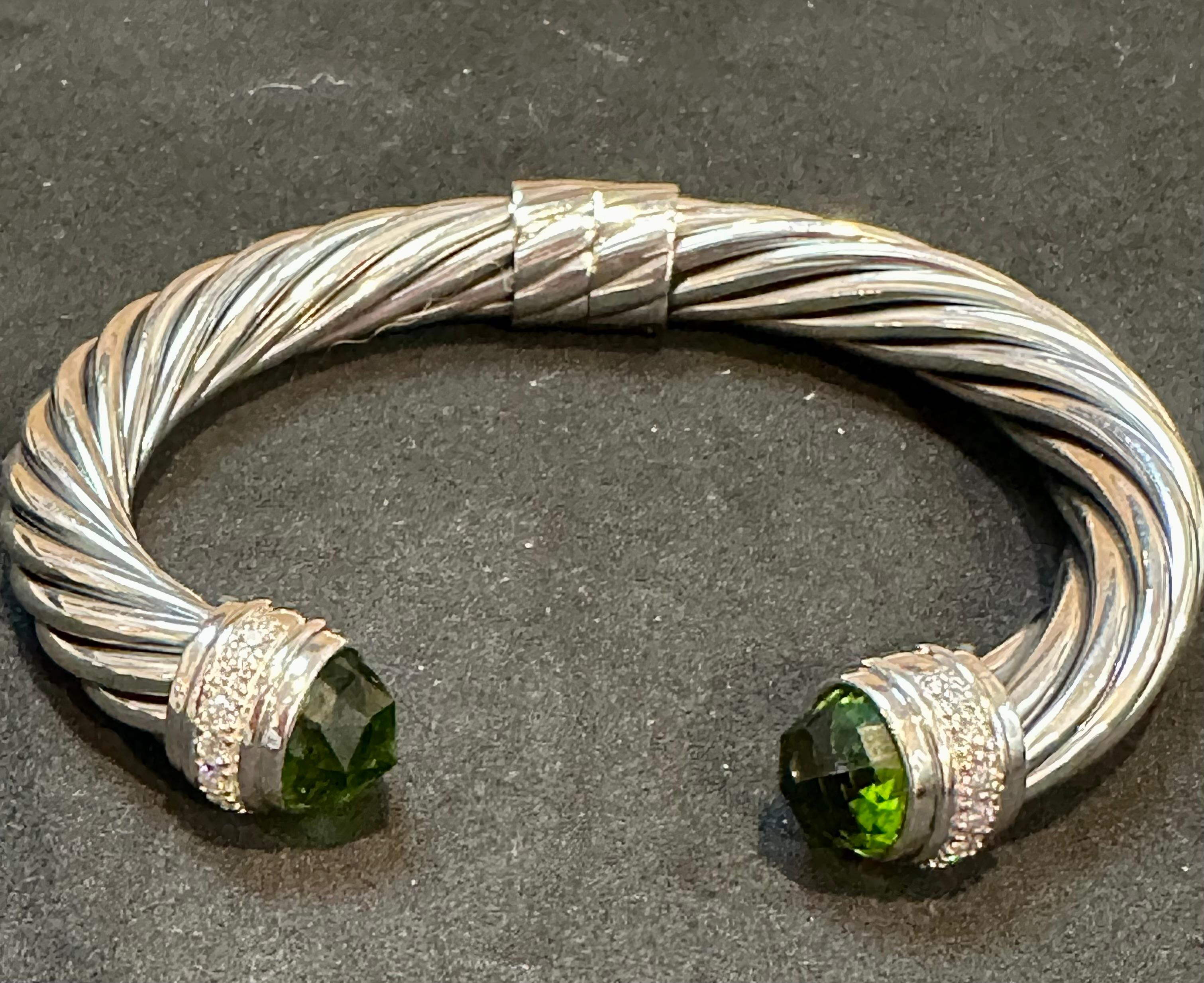 Cabochon DY Cable Classics Bracelet Sterling Silver Peridot & Pave Diamond Hinged Bangle