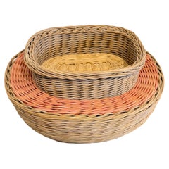 Panier en rotin teint, tissé à la main par la maître-artisane Kari Lonning