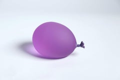 Dylan Martinez - Globo de agua morado oscuro, Escultura 2024