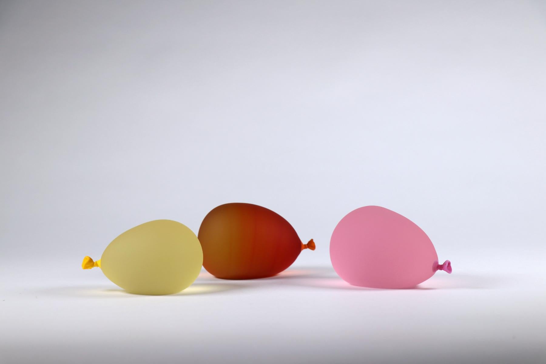Dylan Martinez - Juego de globos de agua YPS, Escultura 2025 en venta 1
