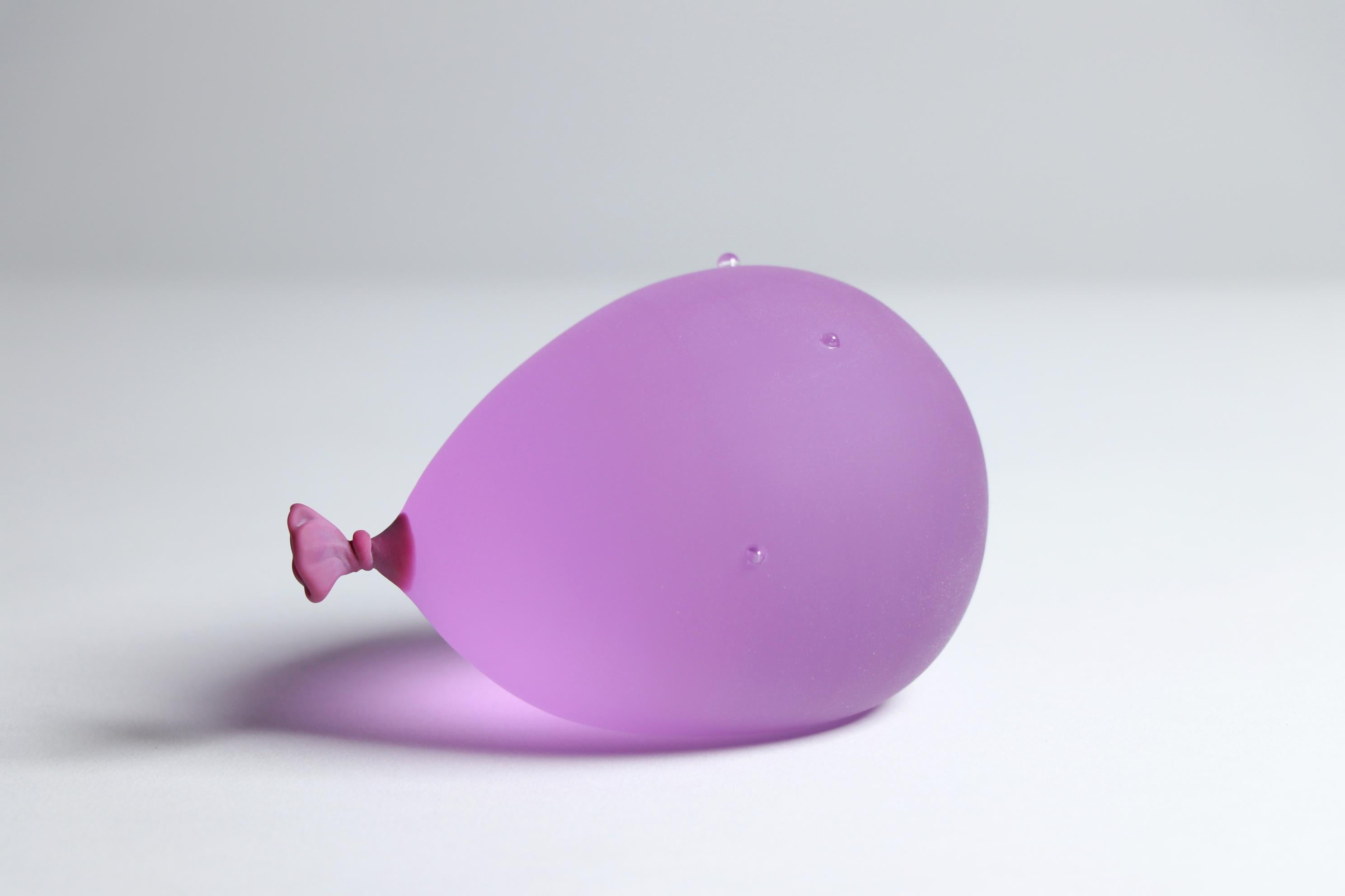 Hyperreal Light Purple Glass Balloon Sculpture with Droplets