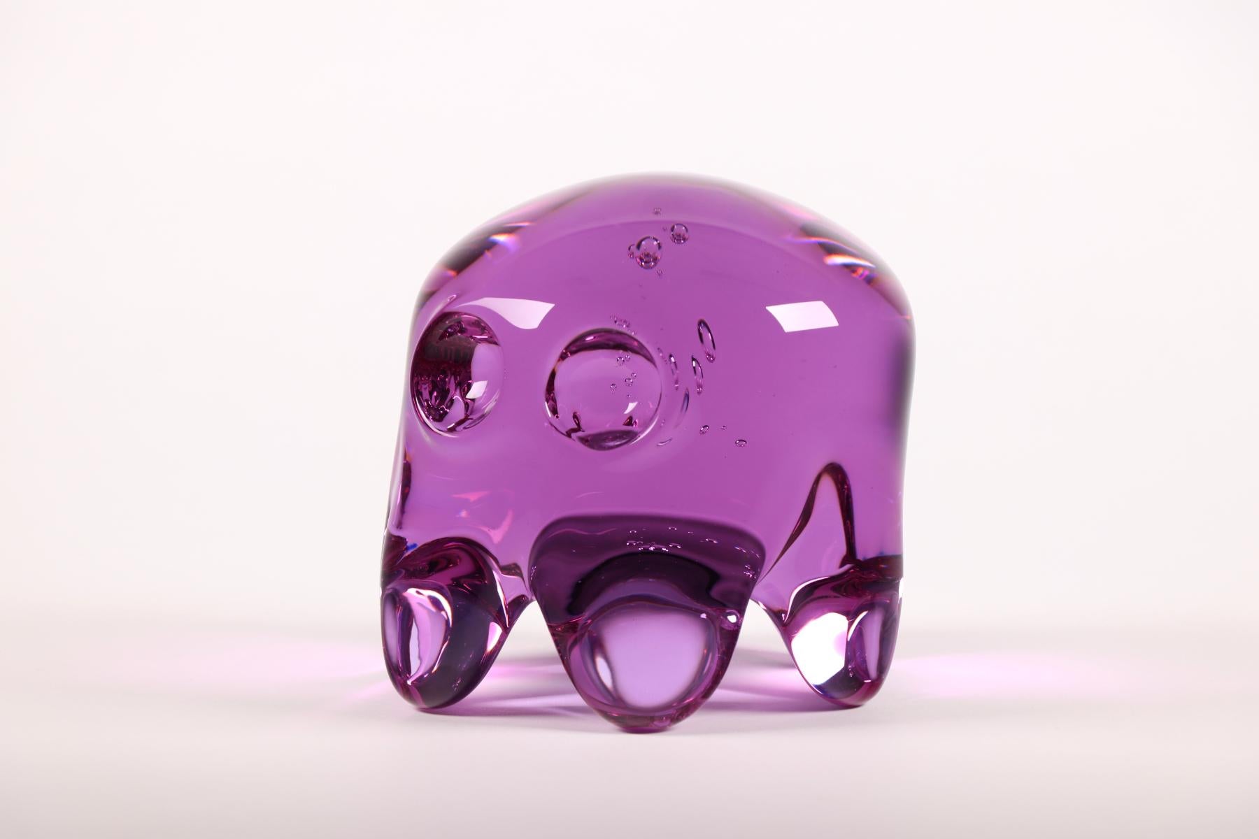 Large Purple Pac-Man Ghost Glass Sculpture - Gray Figurative Sculpture by Dylan Martinez