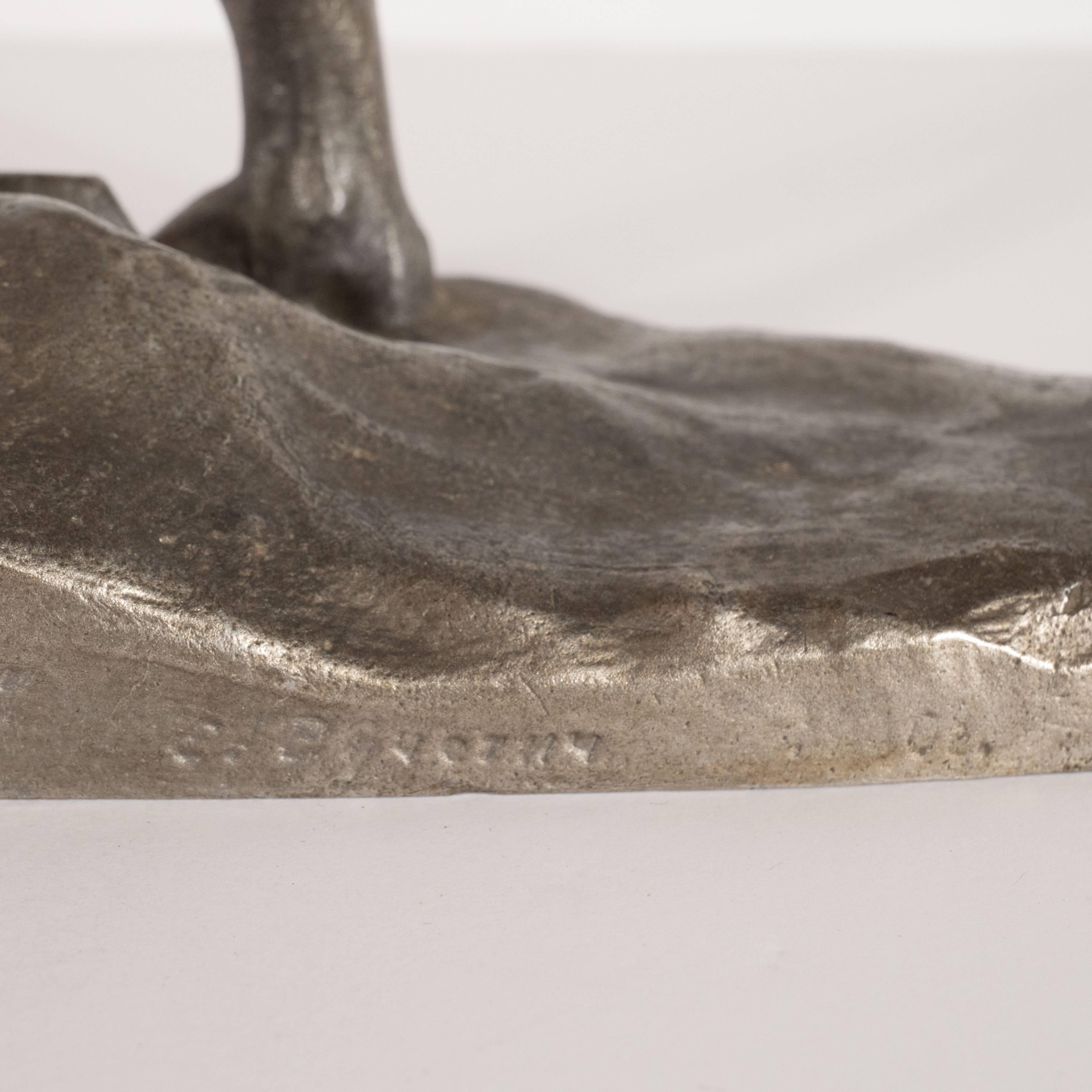 Sculpture masculine nue soviétique dynamique du début du 20e siècle en bronze 1