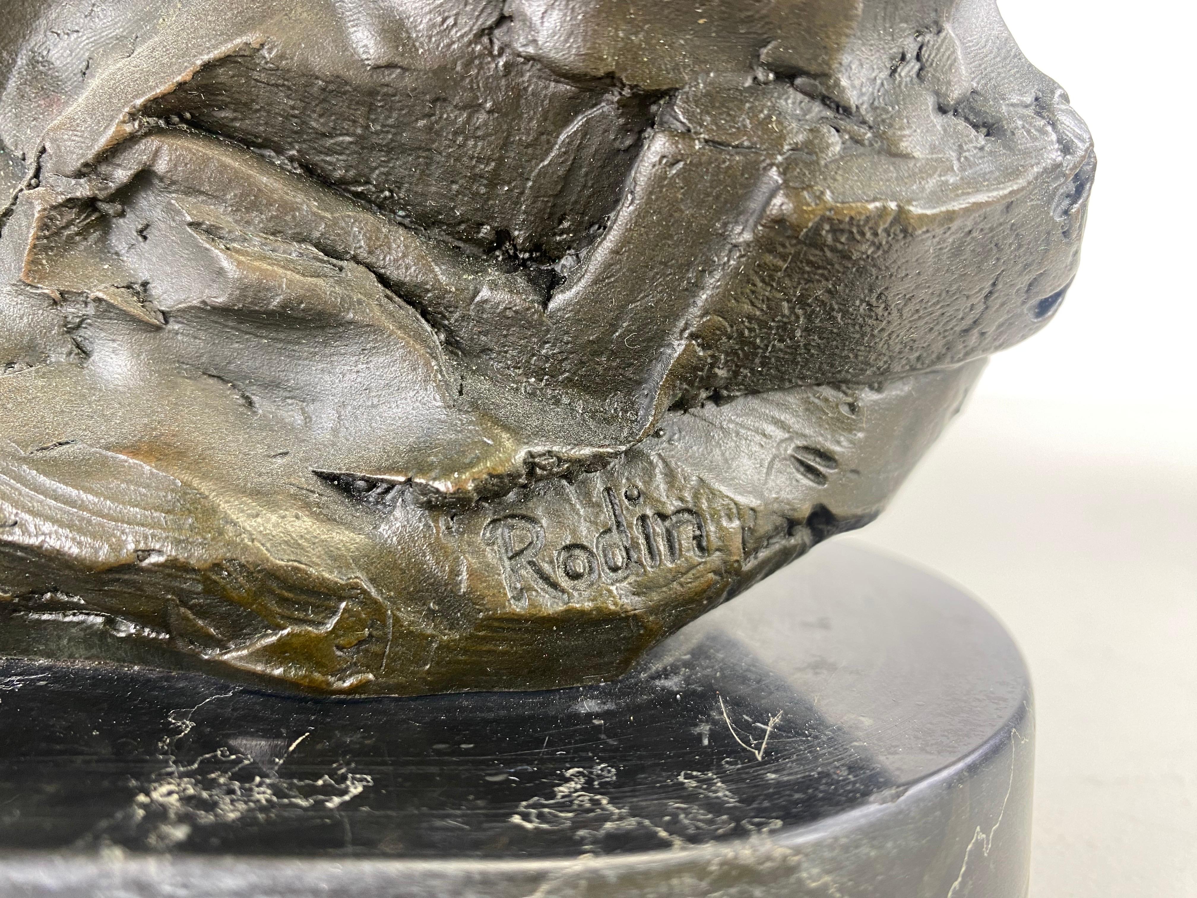 Inconnu Sculpture dynamique de nu féminin d'Auguste Rodin en vente